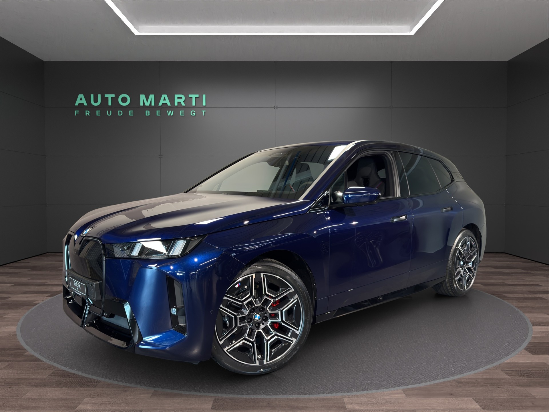 BMW iX xDrive45-image-0