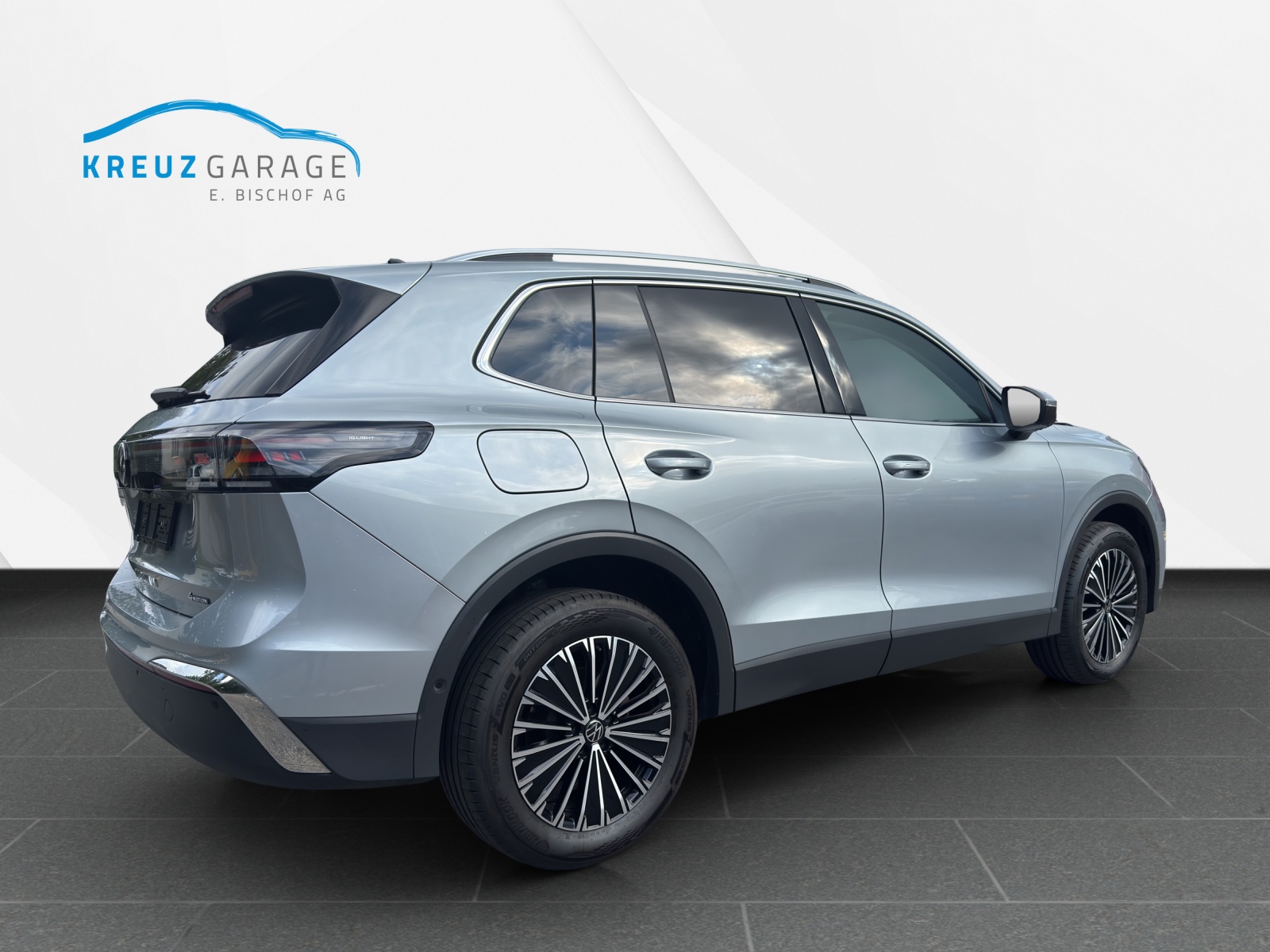 VW Tiguan 2.0 TSI DSG Elegance 4Motion-image-4