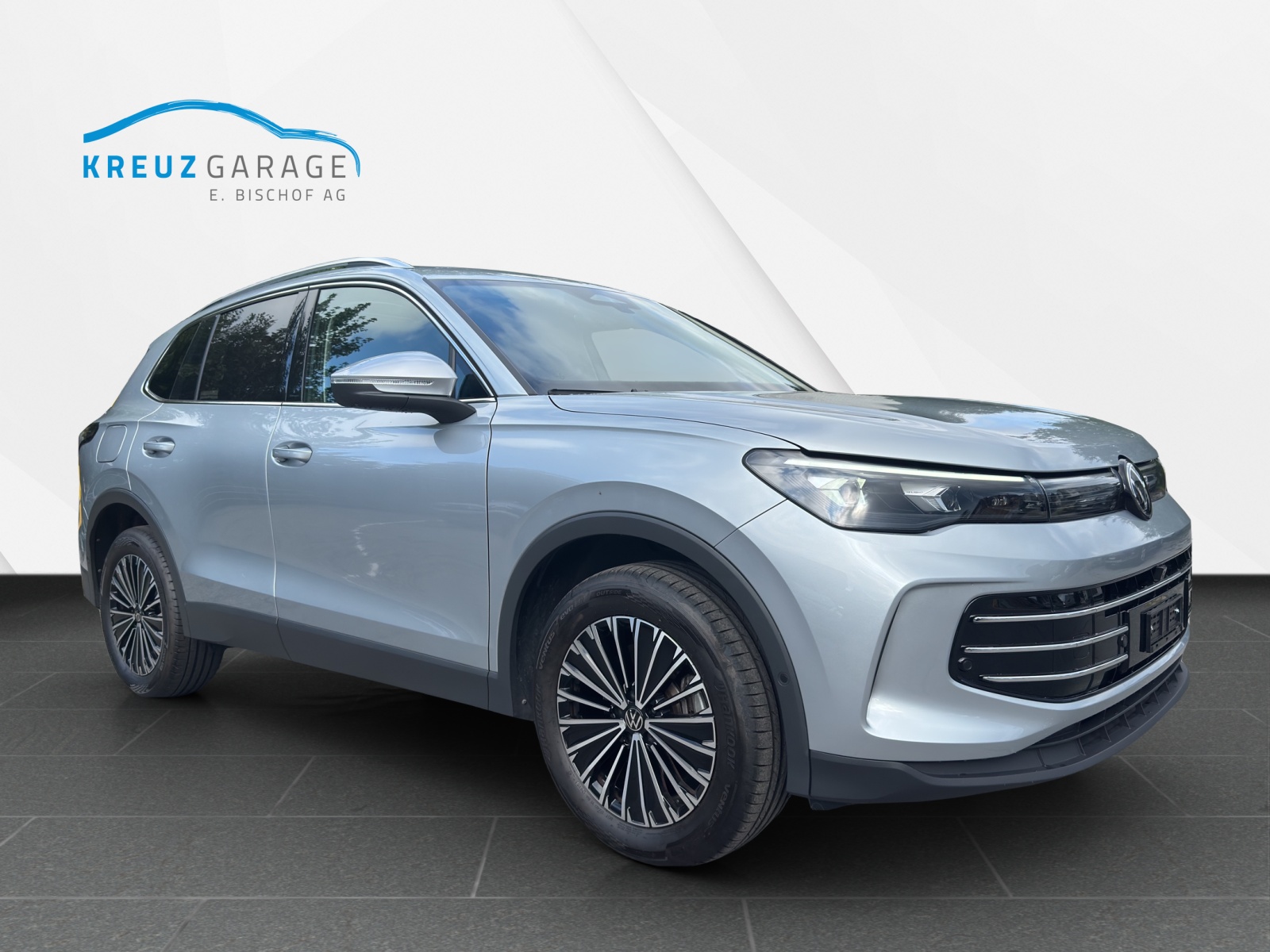 VW Tiguan 2.0 TSI DSG Elegance 4Motion-image-2
