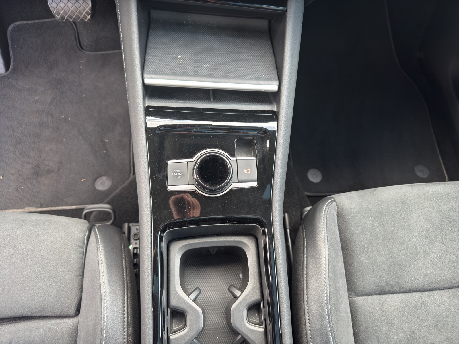 VW Tiguan 2.0 TSI DSG Elegance 4Motion-image-14