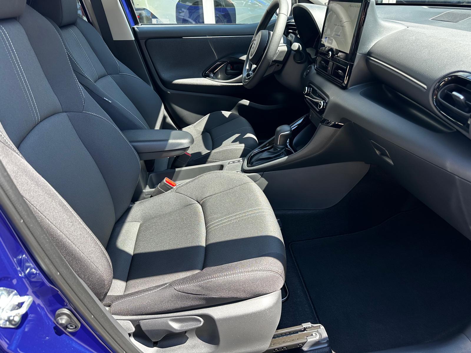 TOYOTA Yaris 1.5 VVT-i HSD Trend-image-13