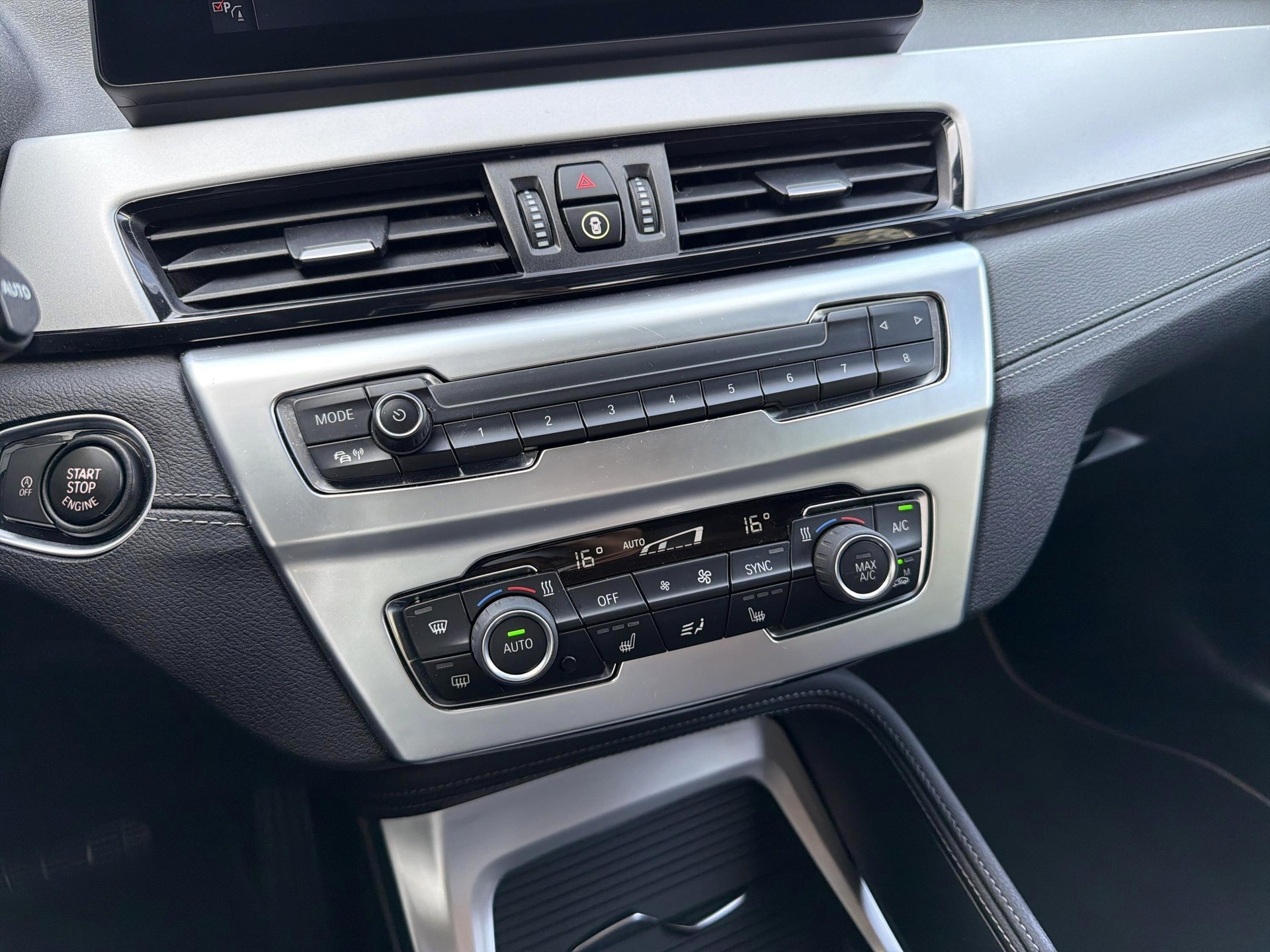 BMW X2 xDrive18d-image-16