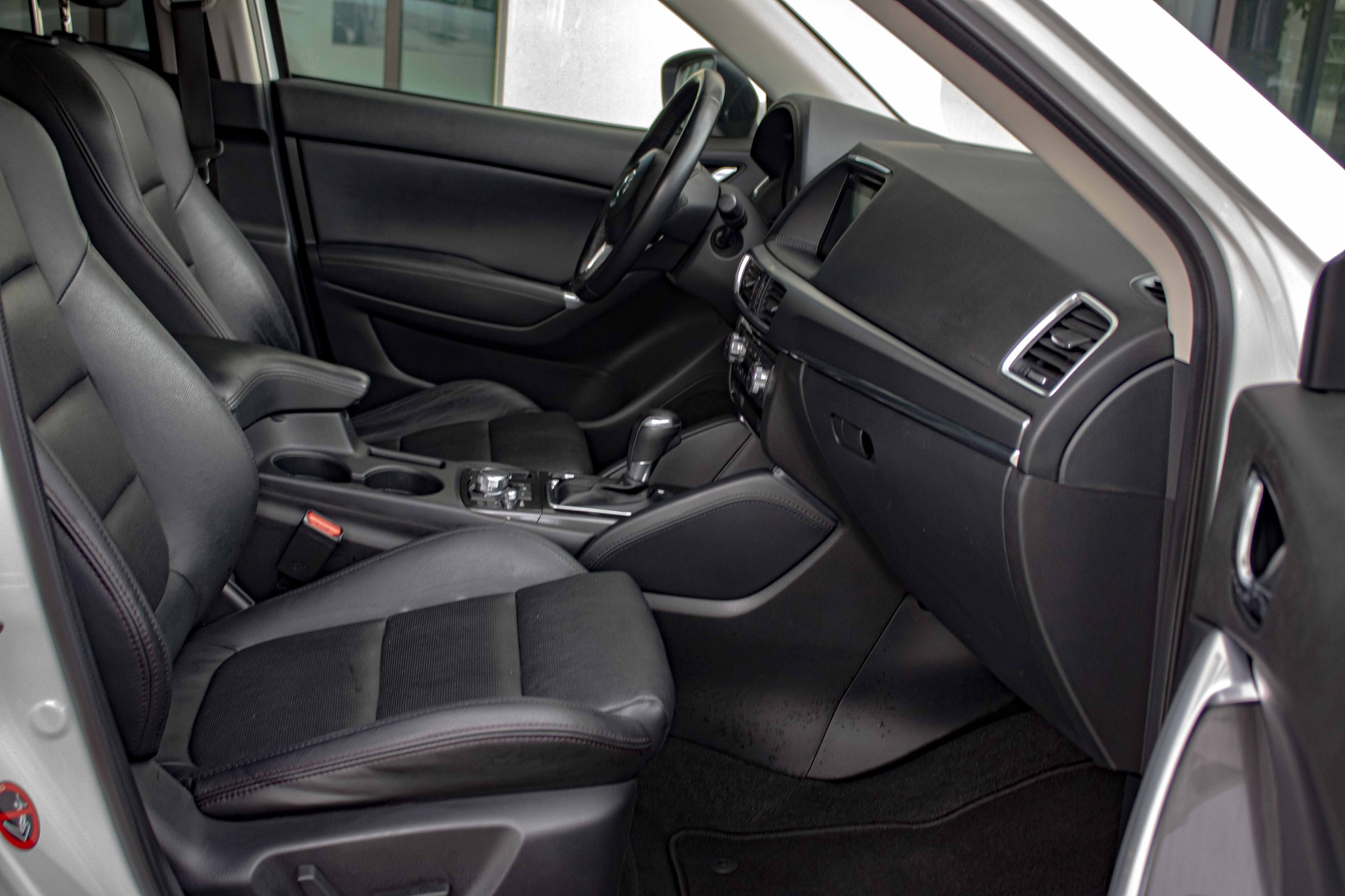 MAZDA CX-5 2.5 Revolution AWD Skyactive-G Automatic-image-16