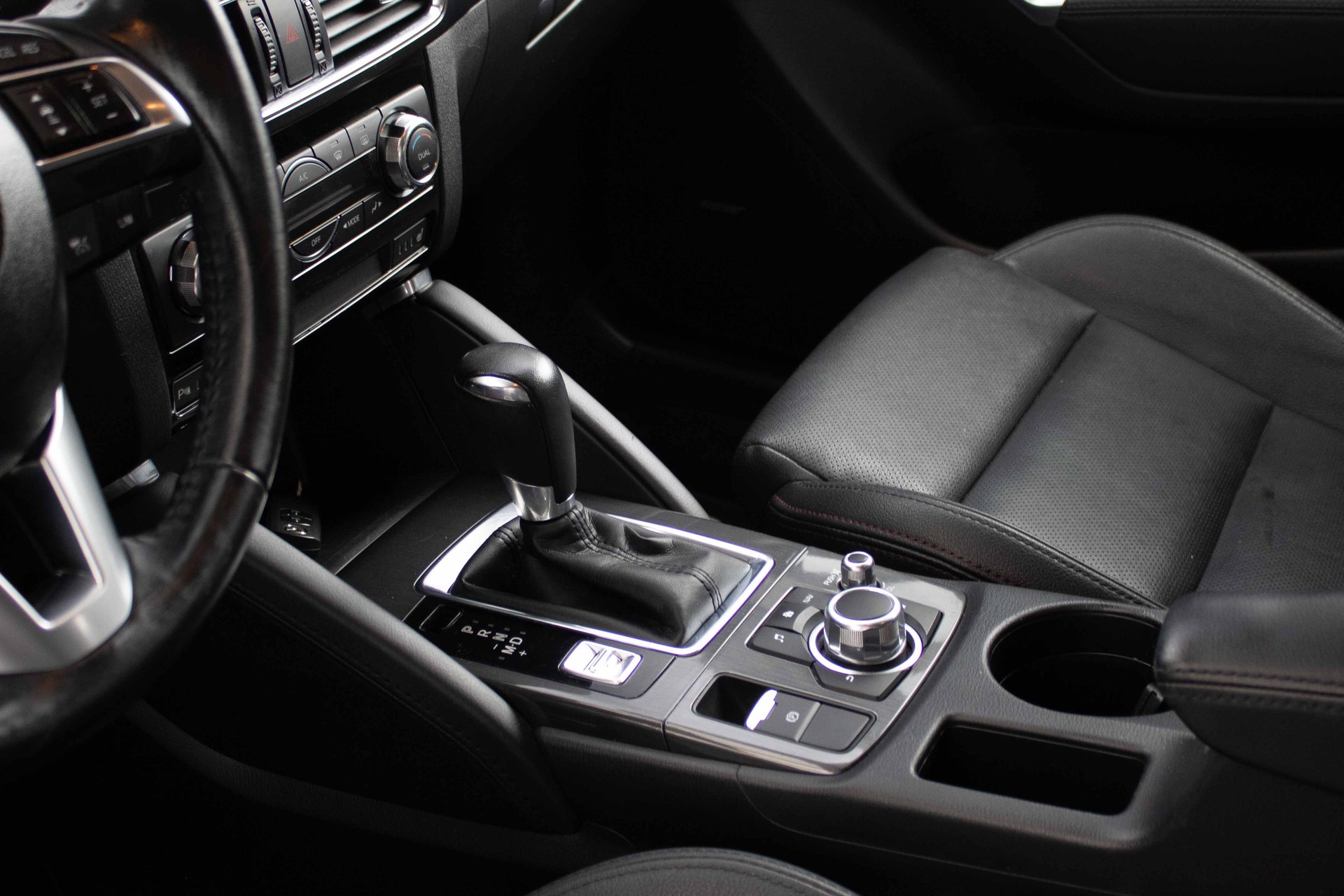 MAZDA CX-5 2.5 Revolution AWD Skyactive-G Automatic-image-9