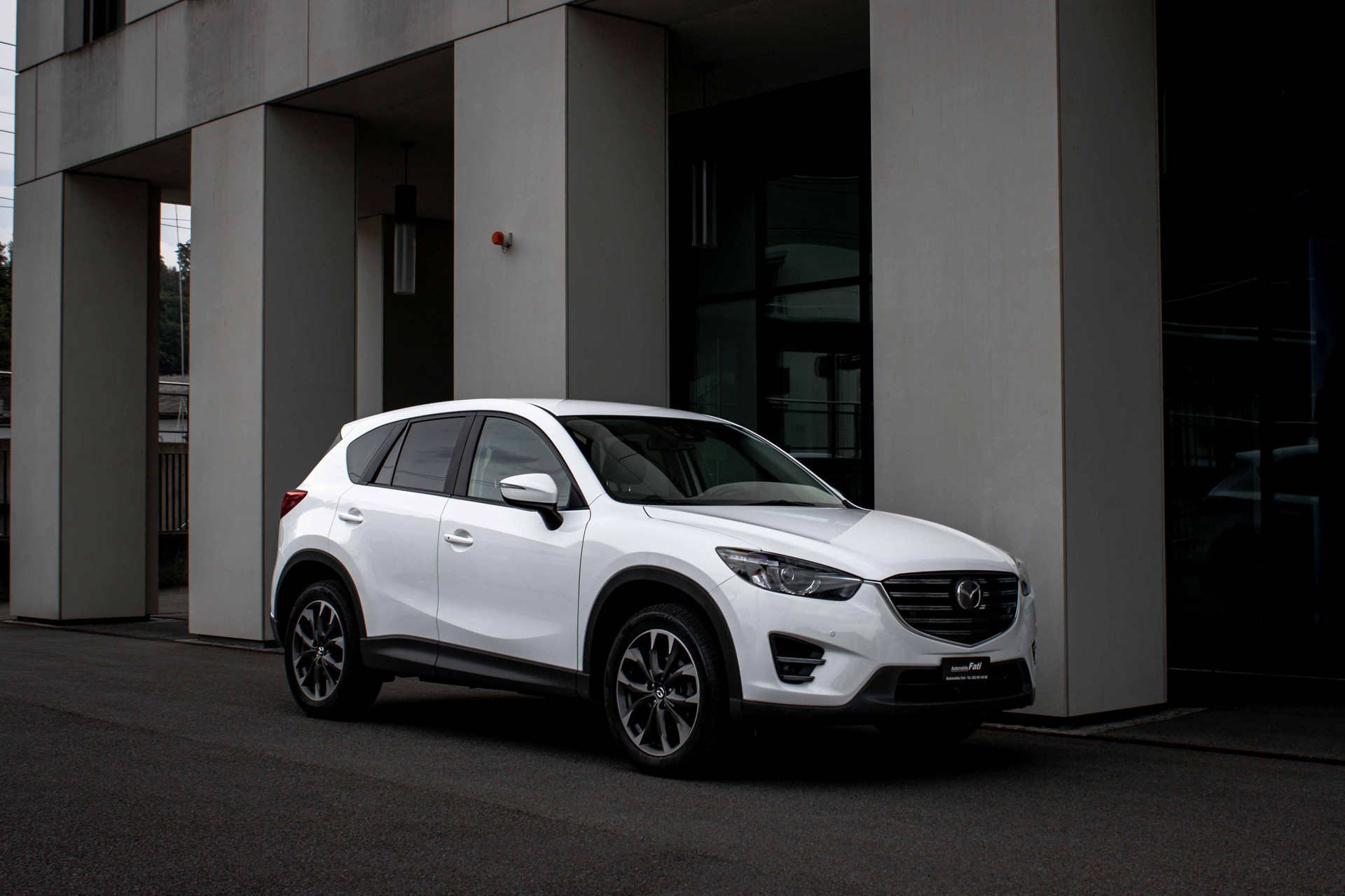 MAZDA CX-5 2.5 Revolution AWD Skyactive-G Automatic-image-4