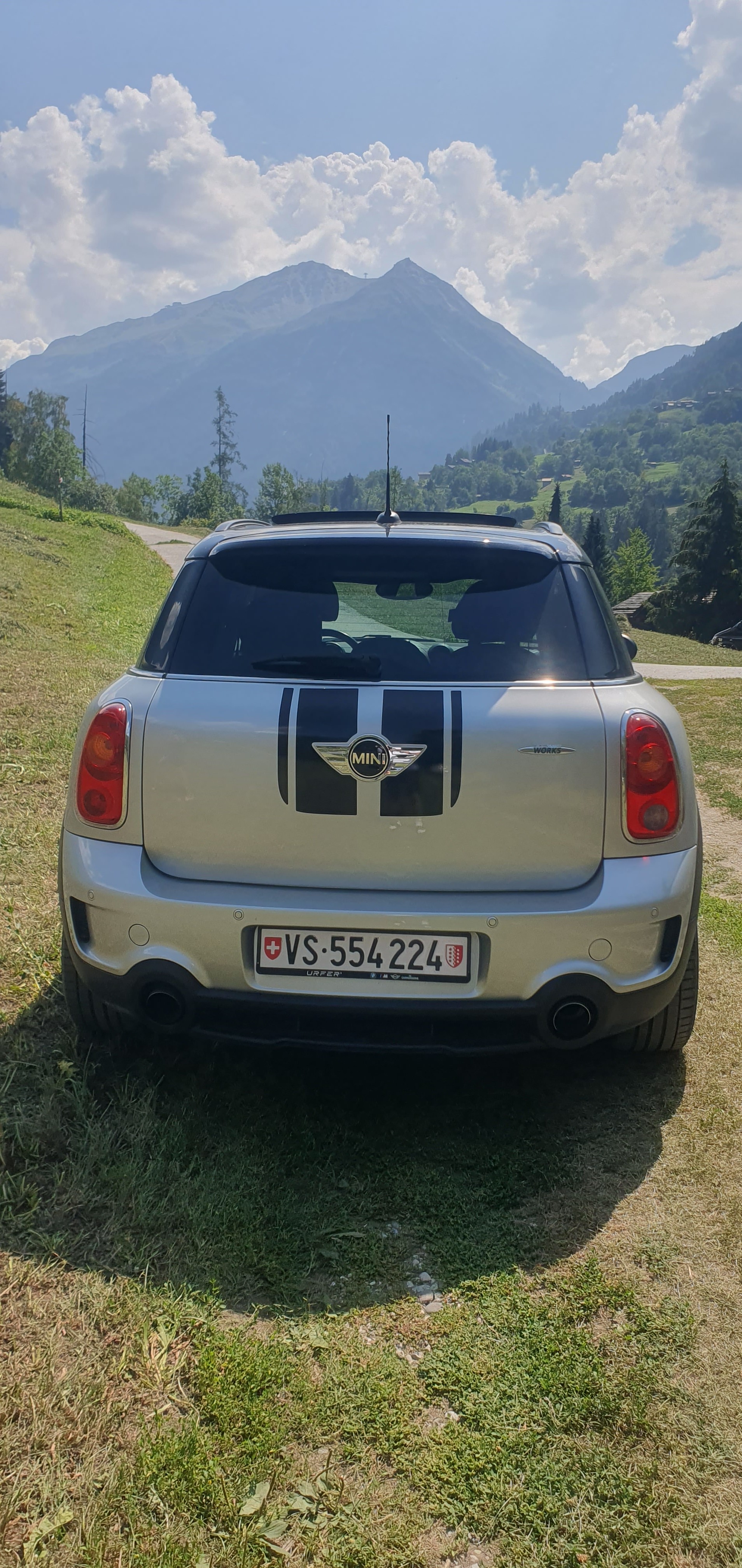 MINI 1.6i John Cooper Works ALL4-image-3