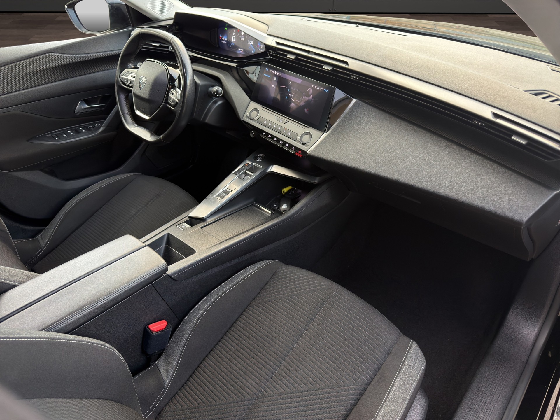 PEUGEOT 308 SW 1.2 Pure Tech Active Pack EAT8-image-17