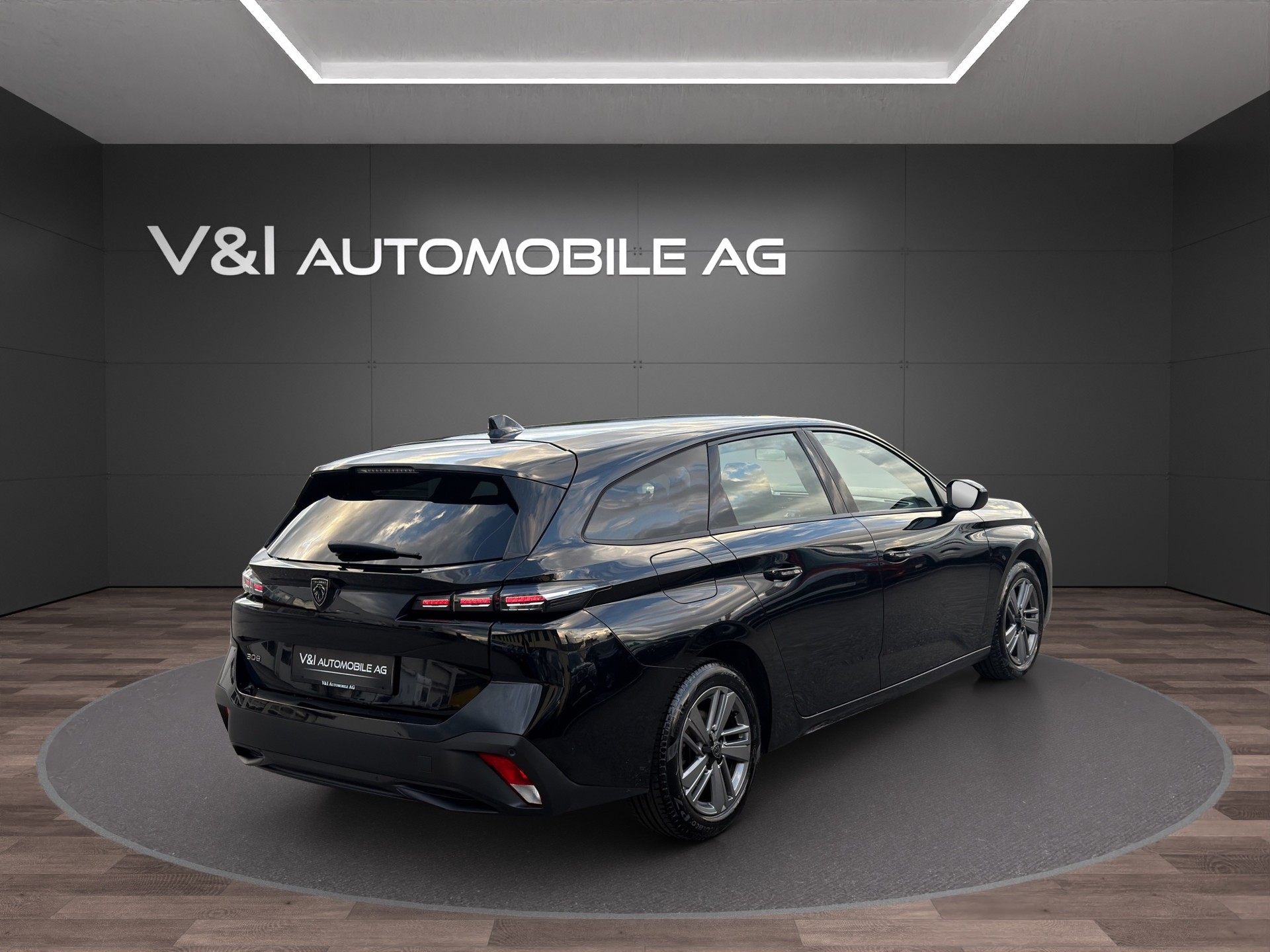 PEUGEOT 308 SW 1.2 Pure Tech Active Pack EAT8-image-4