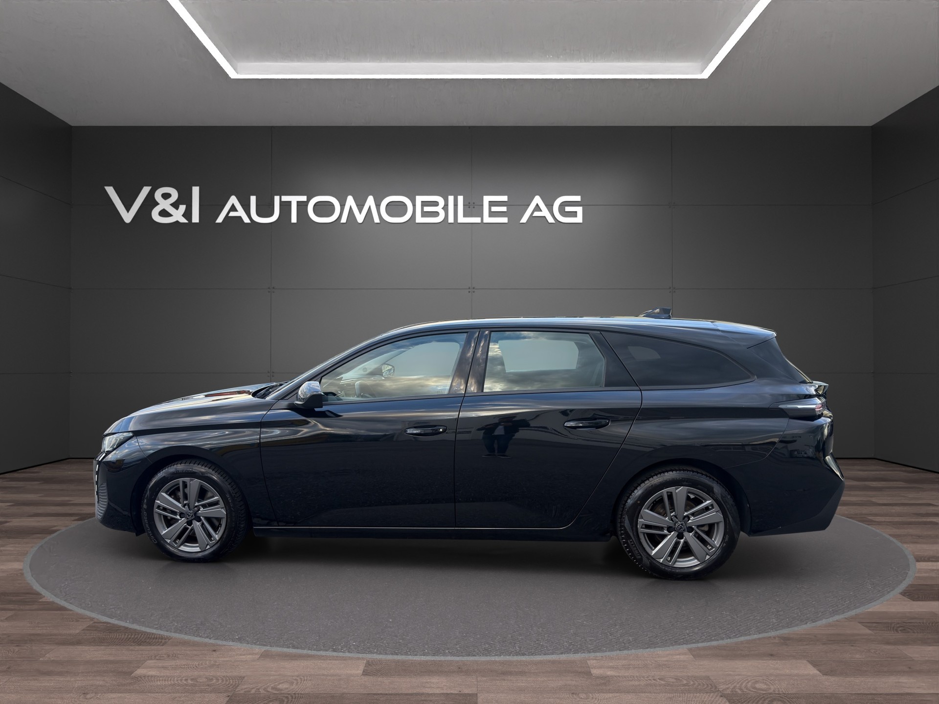 PEUGEOT 308 SW 1.2 Pure Tech Active Pack EAT8-image-6