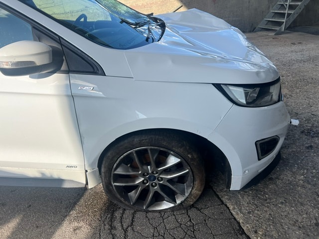 FORD Edge 2.0 TDCi ST-Line 4WD PowerShift-image-6
