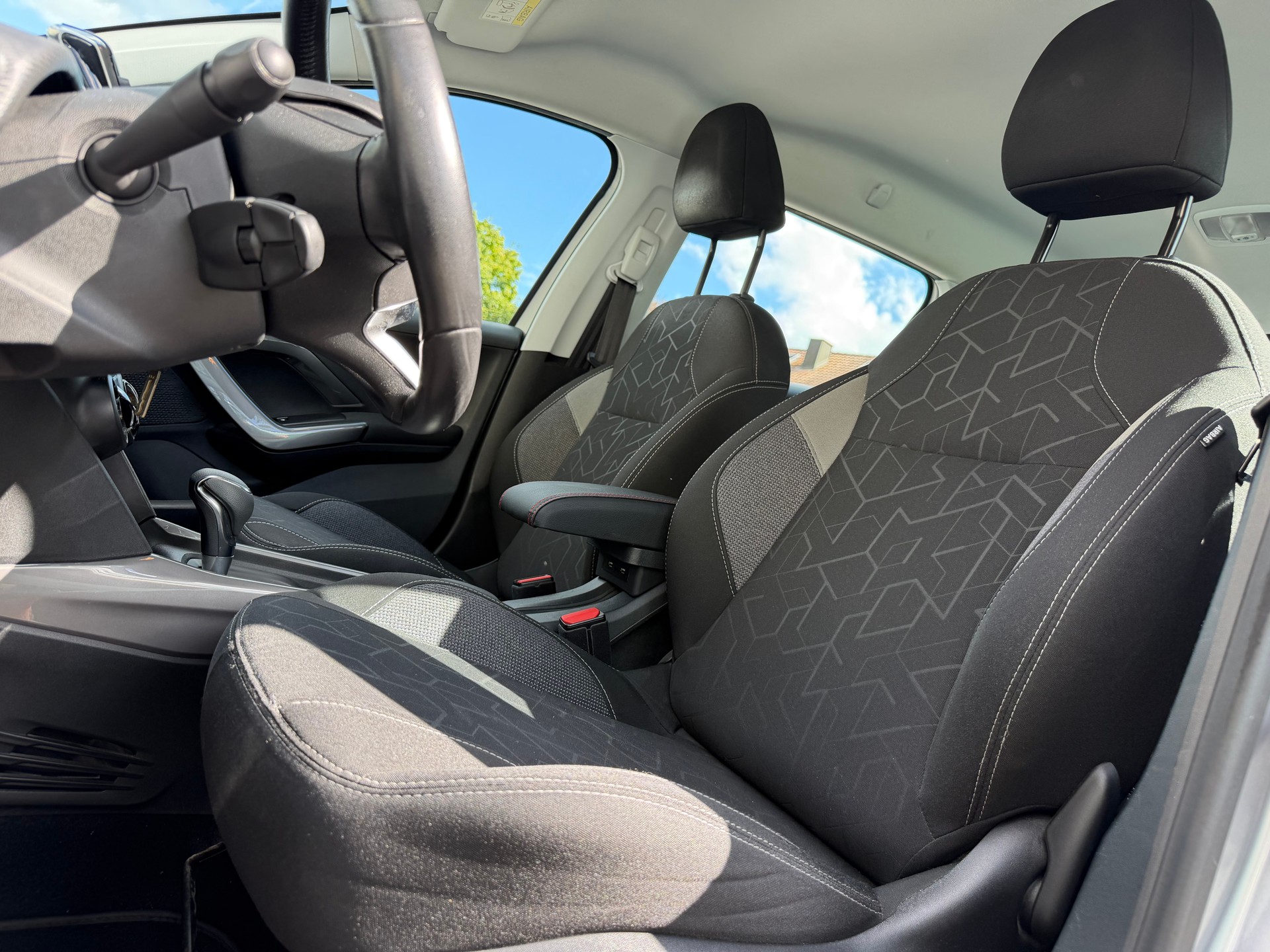 PEUGEOT 👉🏻2008 1.2 PureTech Style EAT6-image-14