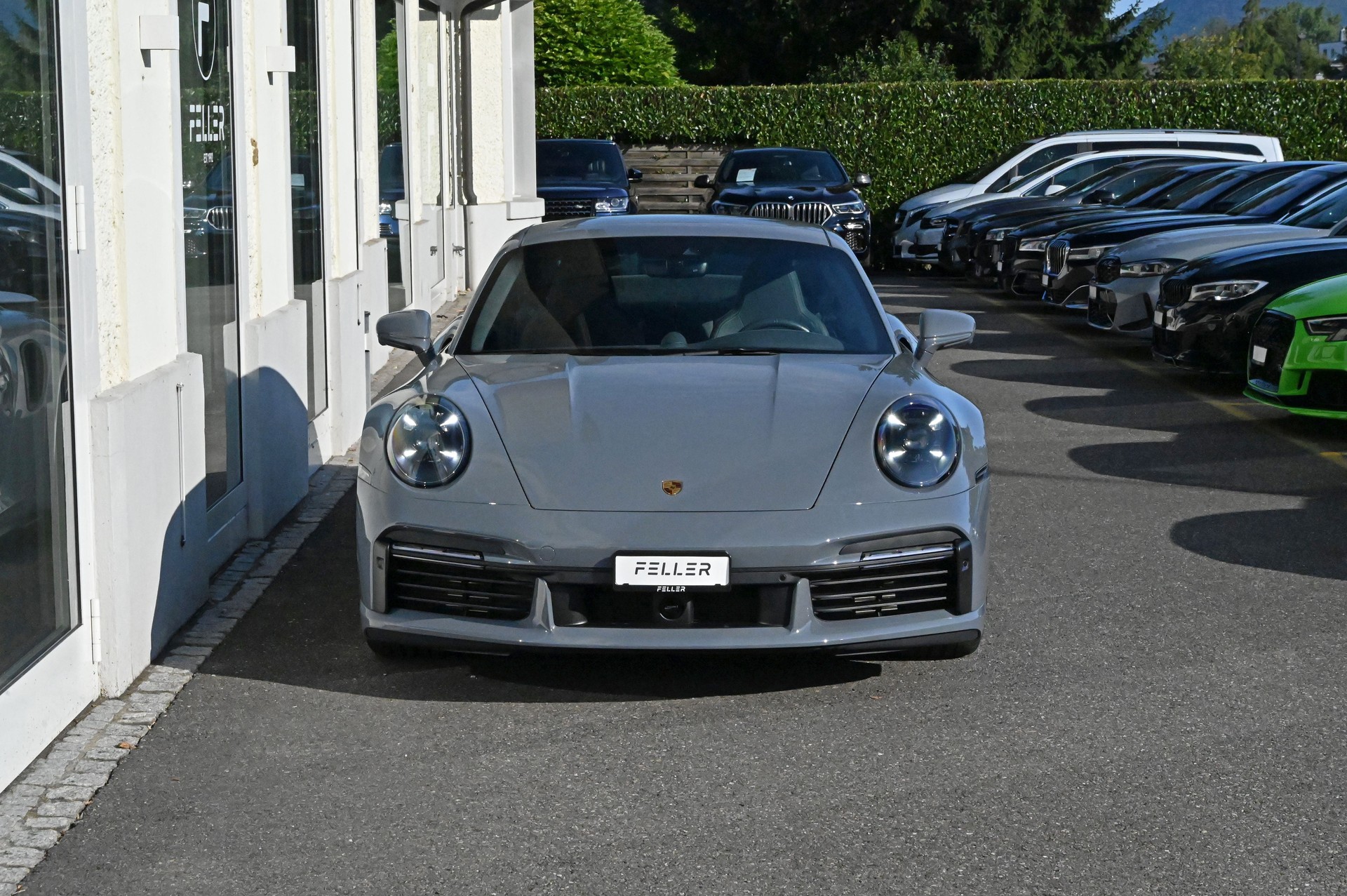 PORSCHE 911 Turbo S PDK-image-2