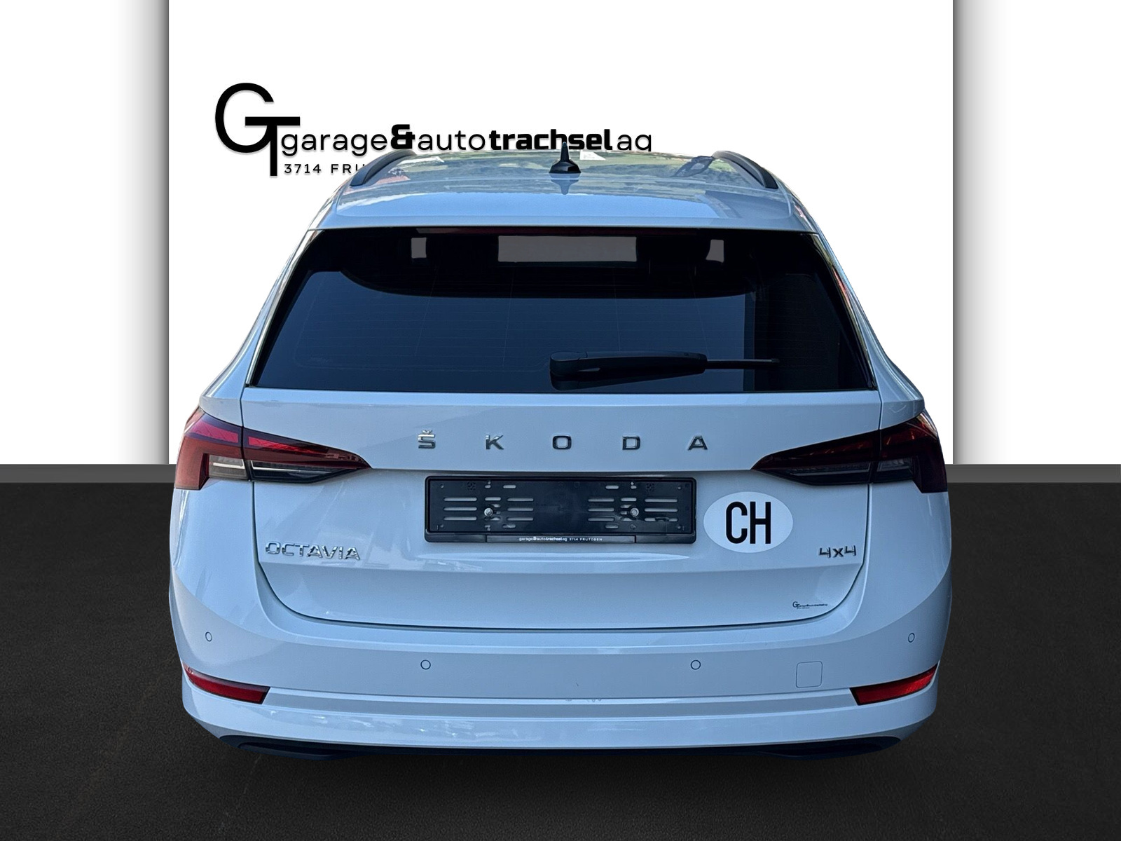 SKODA Octavia Combi 2.0 TSI Ambition DSG 4x4-image-3