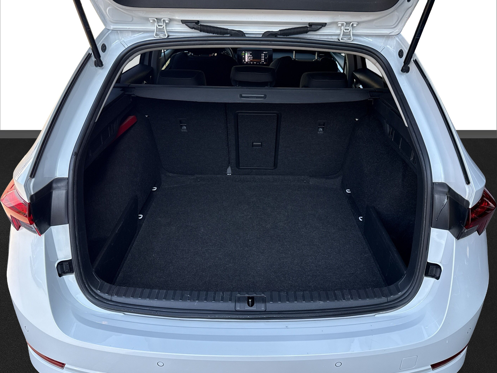 SKODA Octavia Combi 2.0 TSI Ambition DSG 4x4-image-18