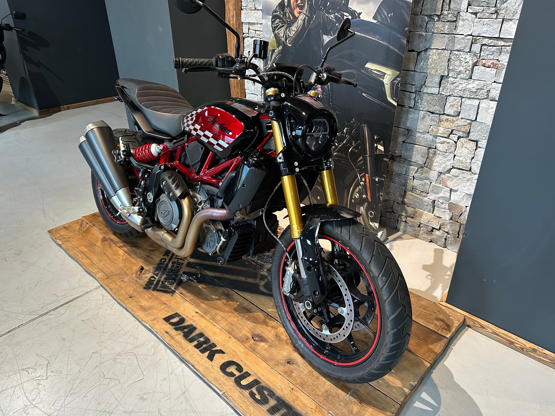 INDIAN 1200 S Race Réplica-showroom-element-1