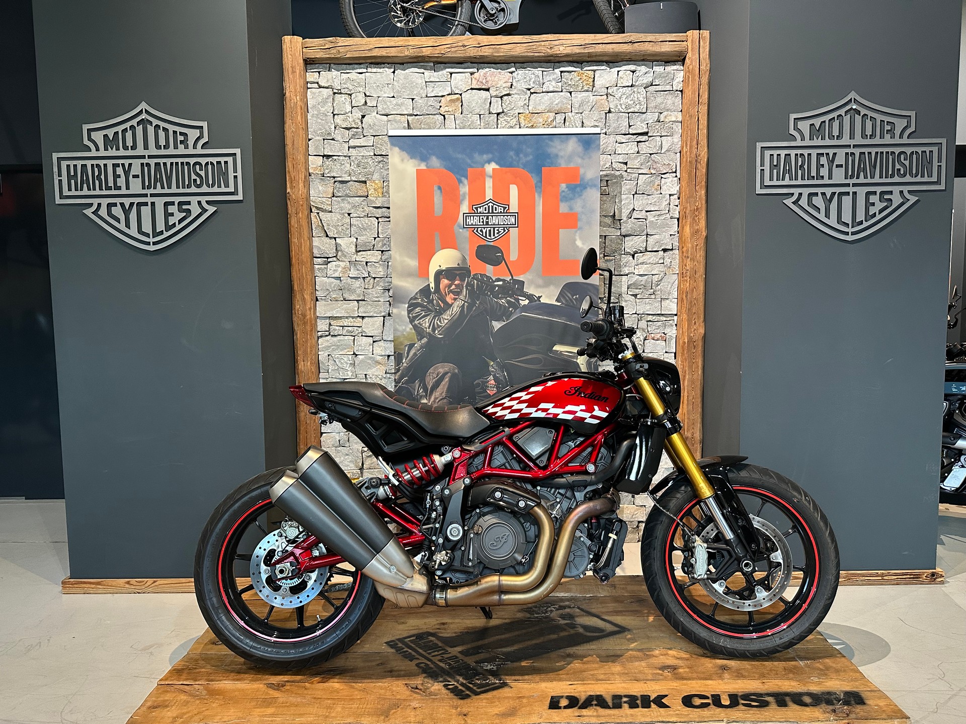 INDIAN 1200 S Race Réplica