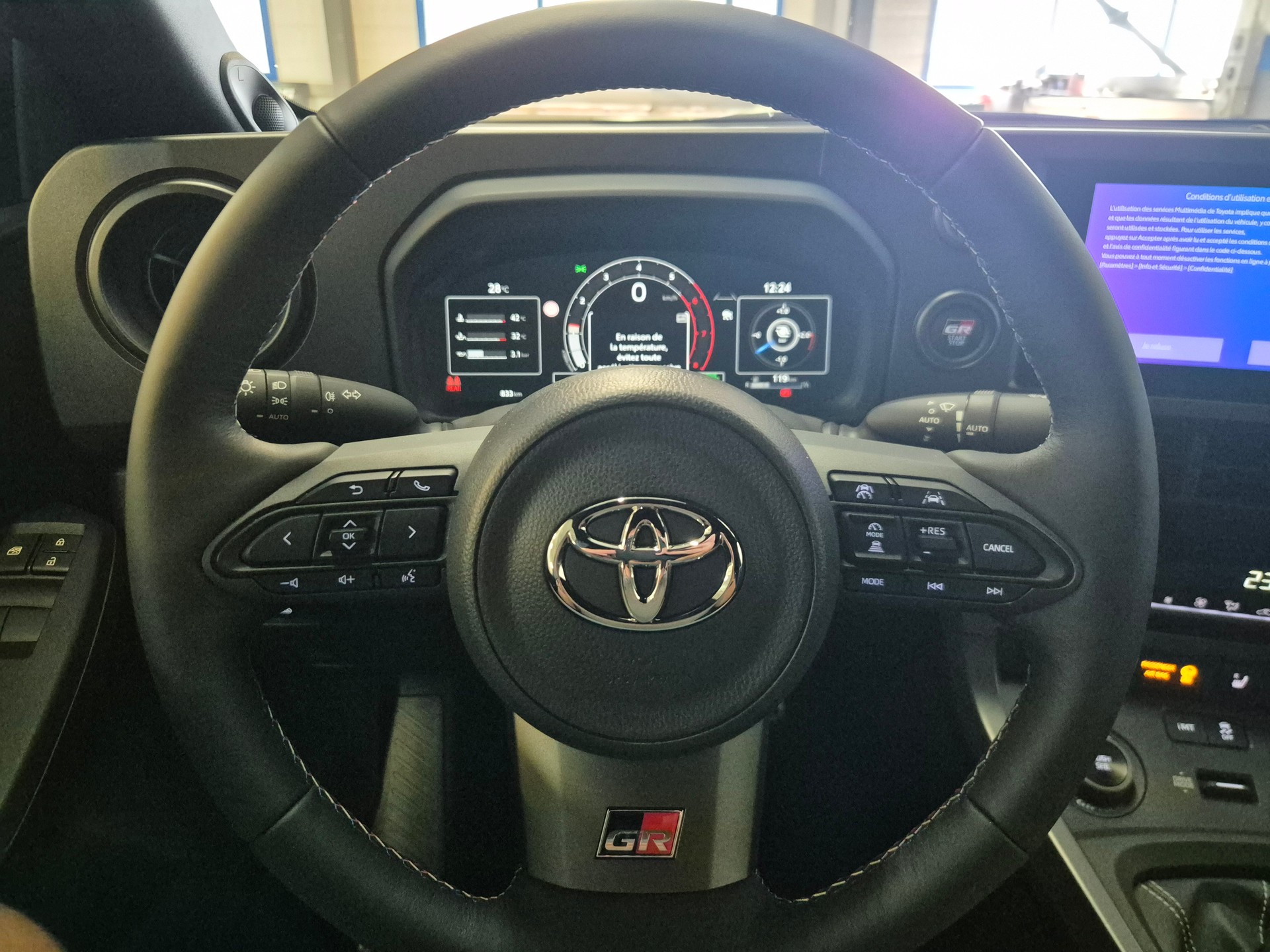 TOYOTA Yaris 1.6 GR Sport OGIER Edition 189/200-image-11