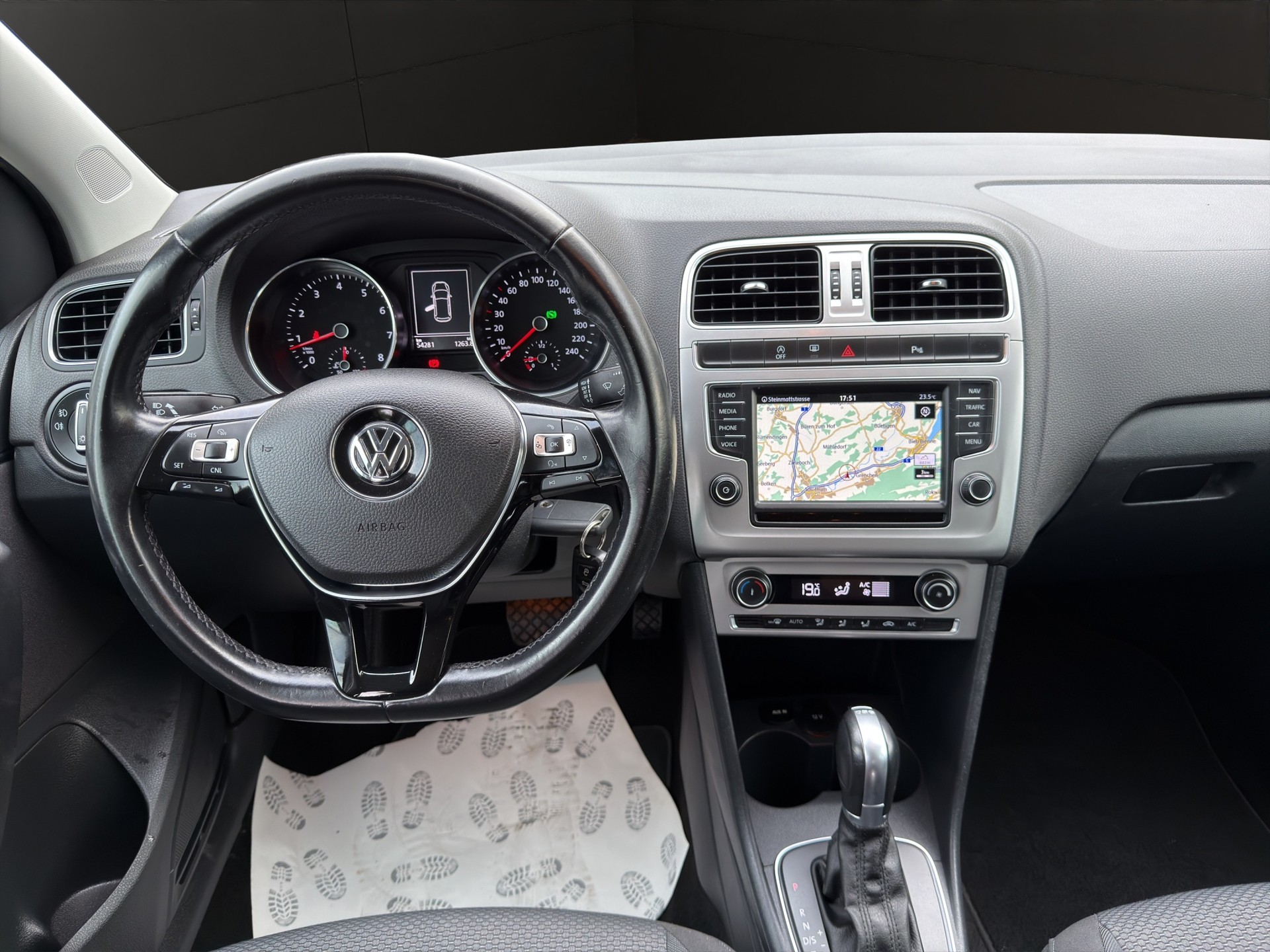 VW Polo 1.2 TSI BMT Highline DSG-image-15