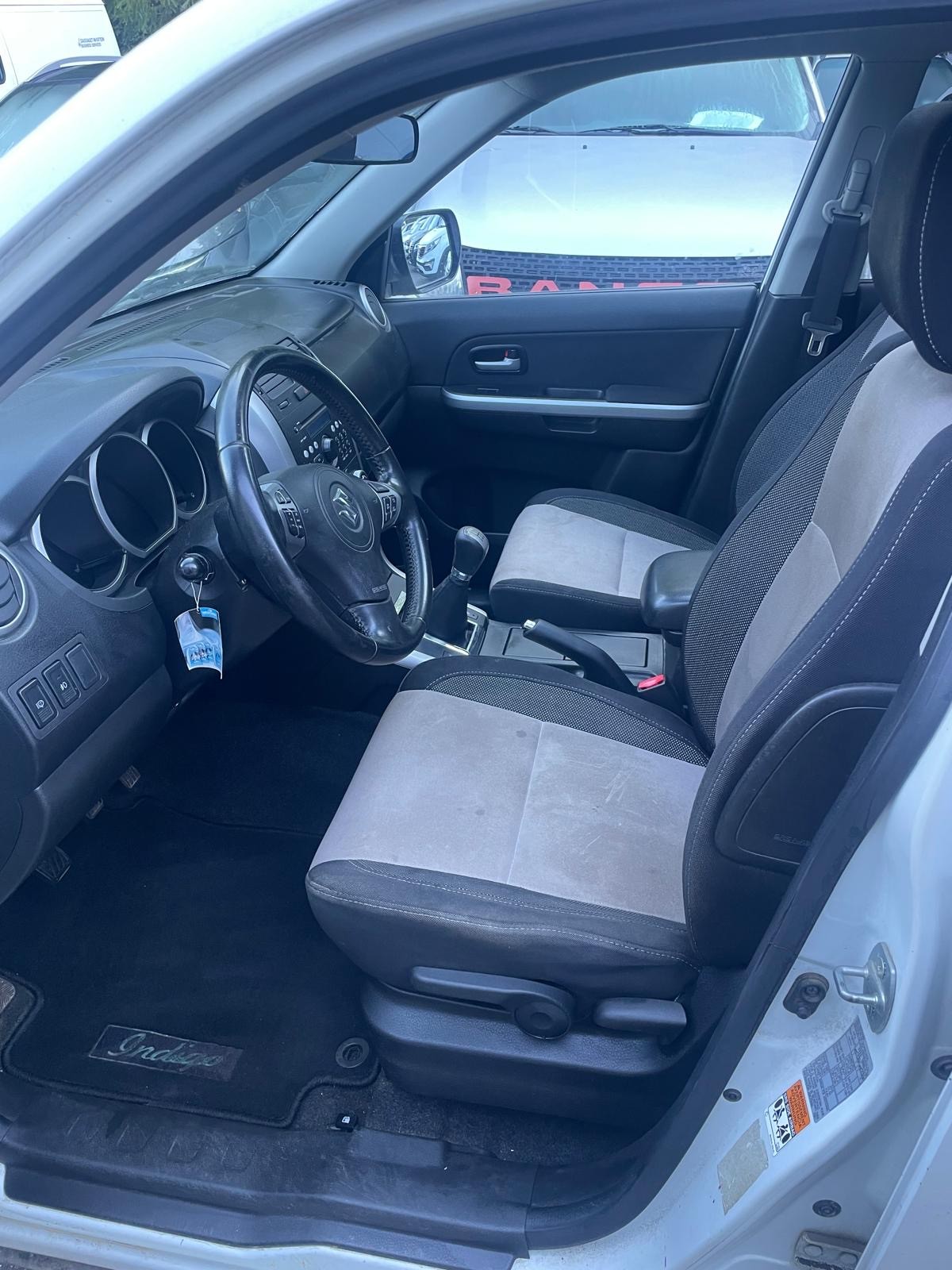 SUZUKI Grand Vitara 2.4 16V GL Top-image-5