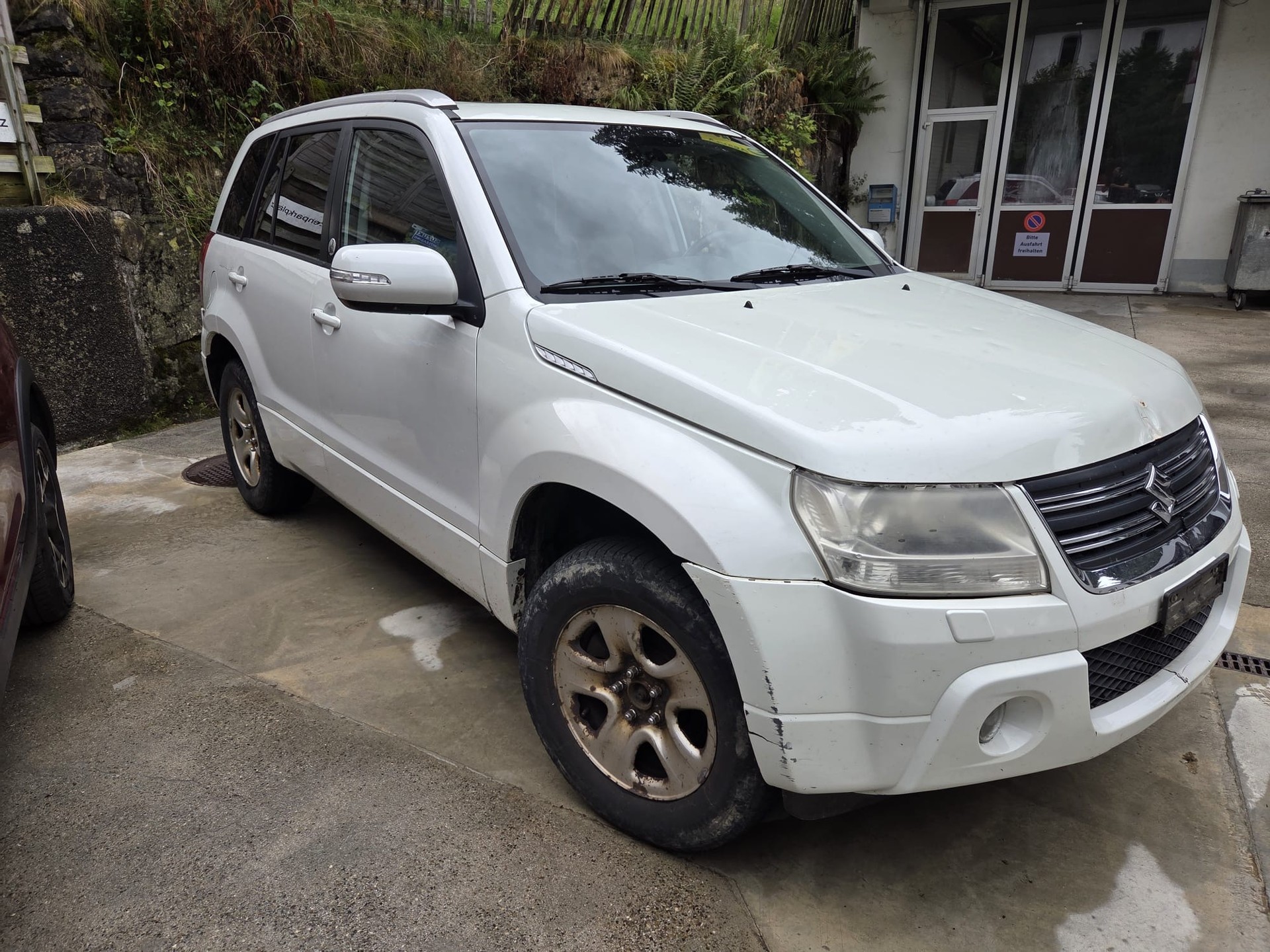 SUZUKI Grand Vitara 2.4 16V GL Top-image-2