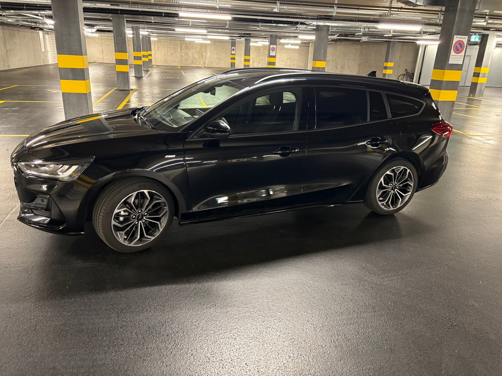 FORD Station Wagon 1.0i EcoB Hybrid St-Line X-image-0