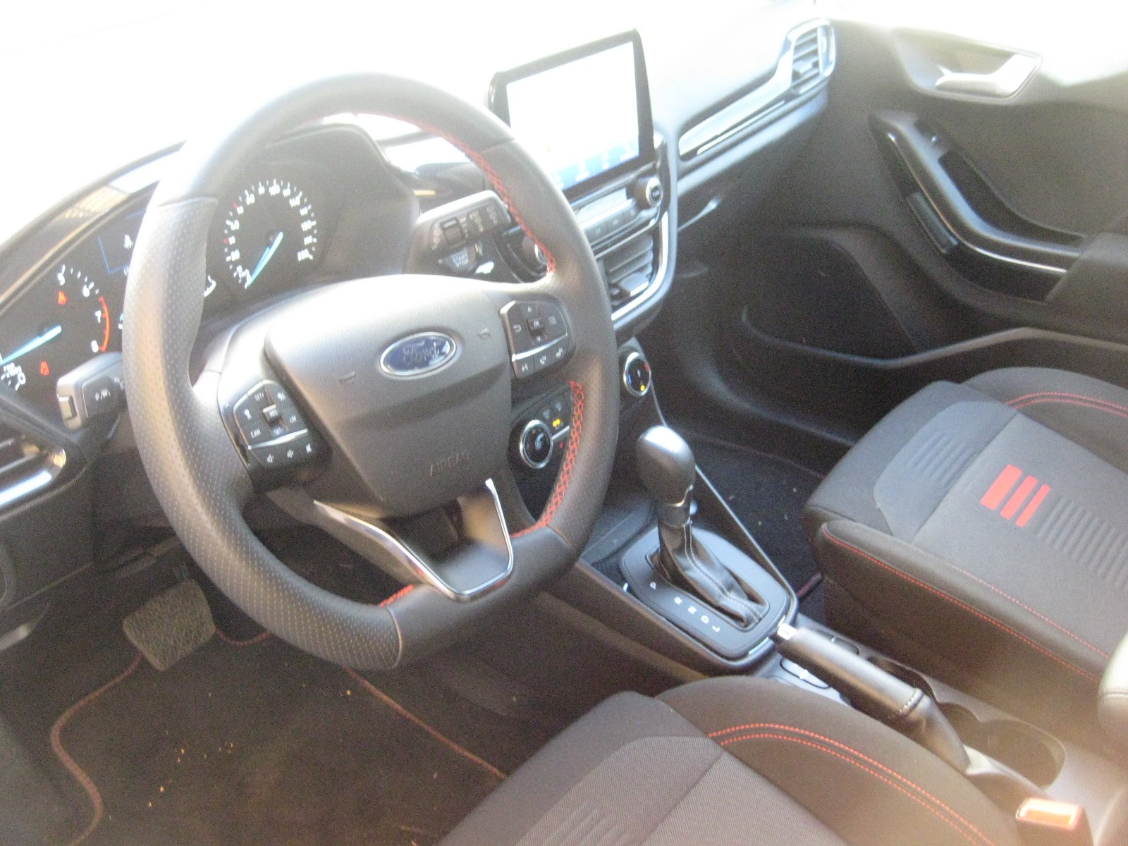 FORD Fiesta 1.0 SCTi MHEV ST Line X Automat-image-5