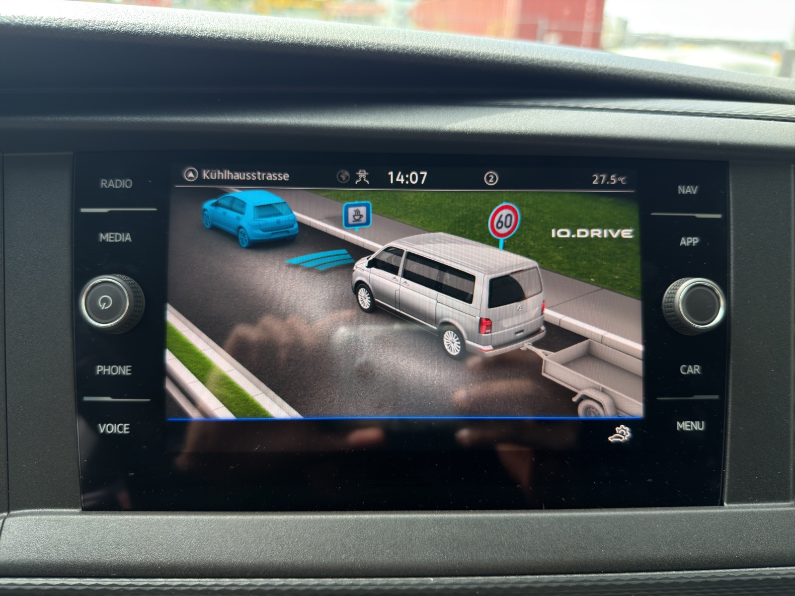 VW T6.1 Caravelle 2.0 TDI Comfortline Liberty DSG - Anhängevorrichtung - 9-Plätzer - Rückfahrkamera-image-9