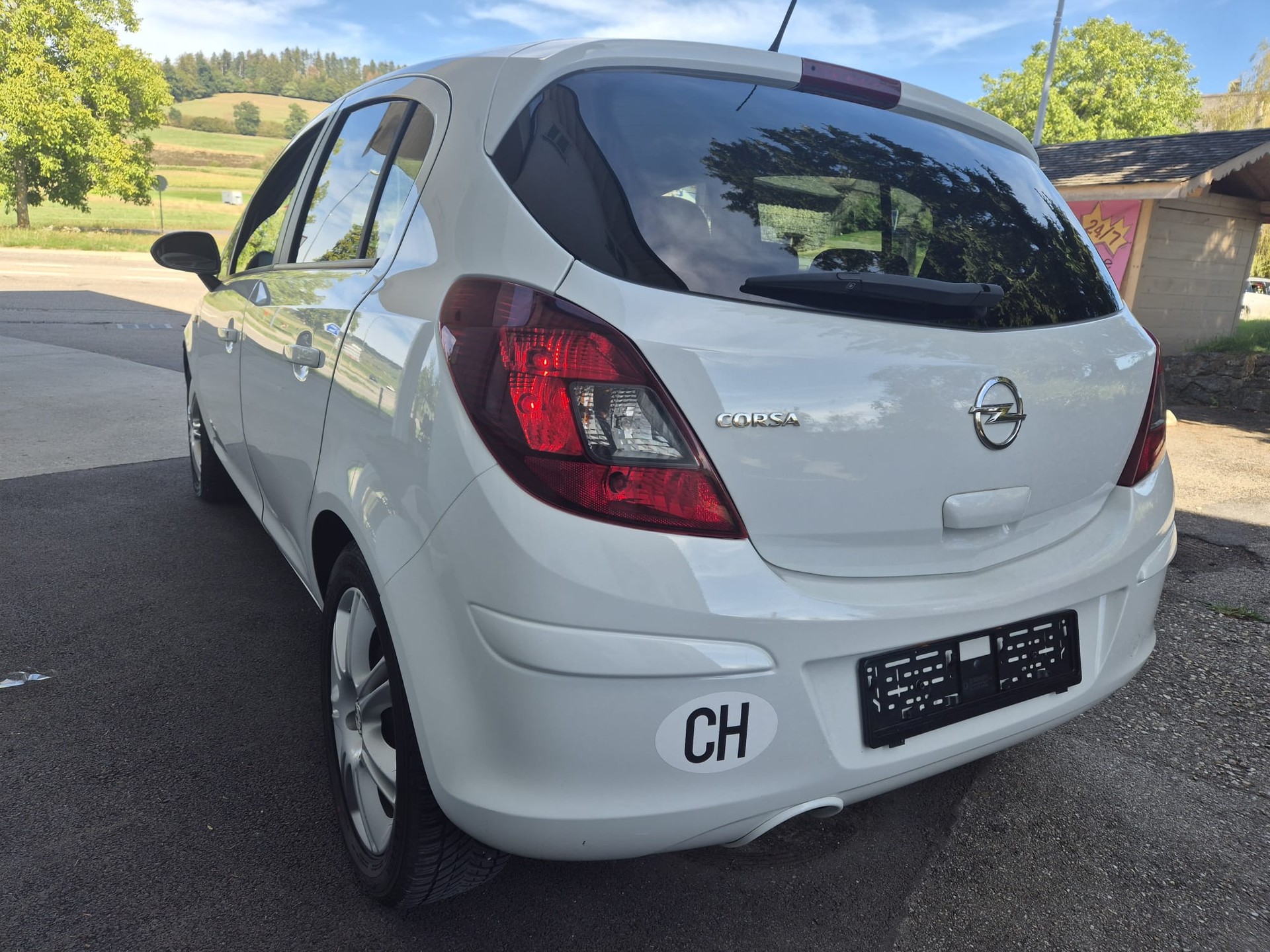 OPEL Corsa 1.4 TP Color Edition-image-5