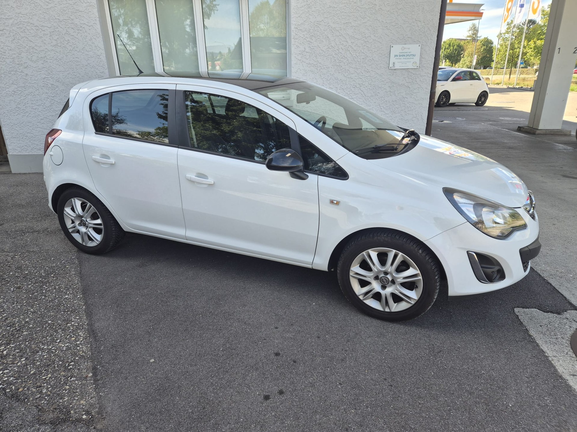 OPEL Corsa 1.4 TP Color Edition-image-1