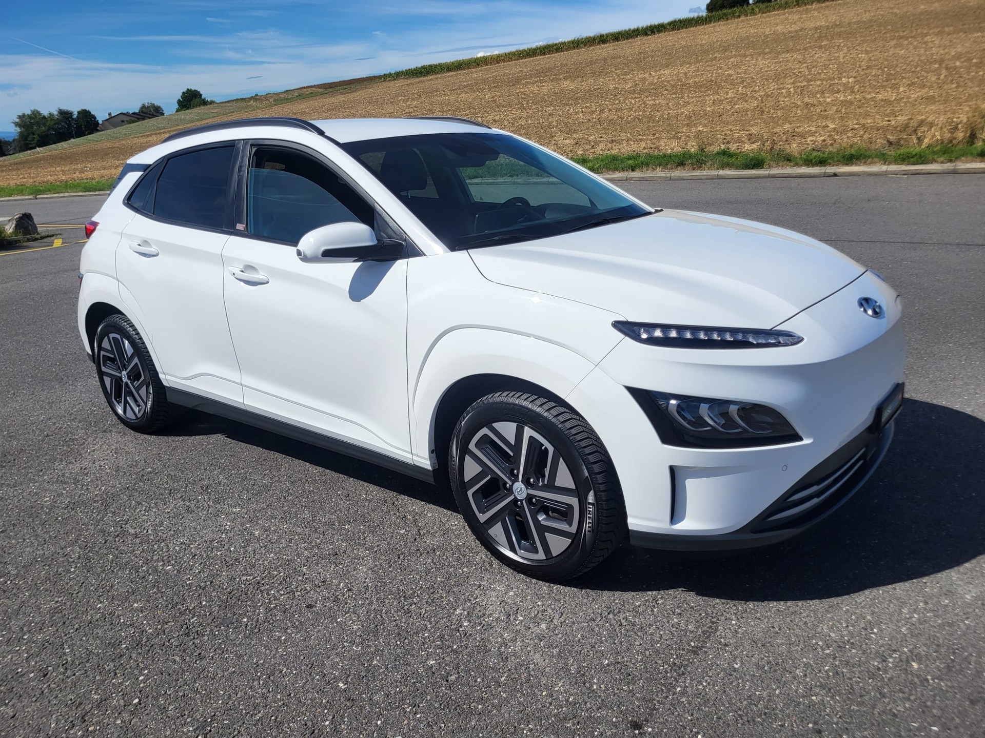 HYUNDAI Kona EV Amplia-image-9