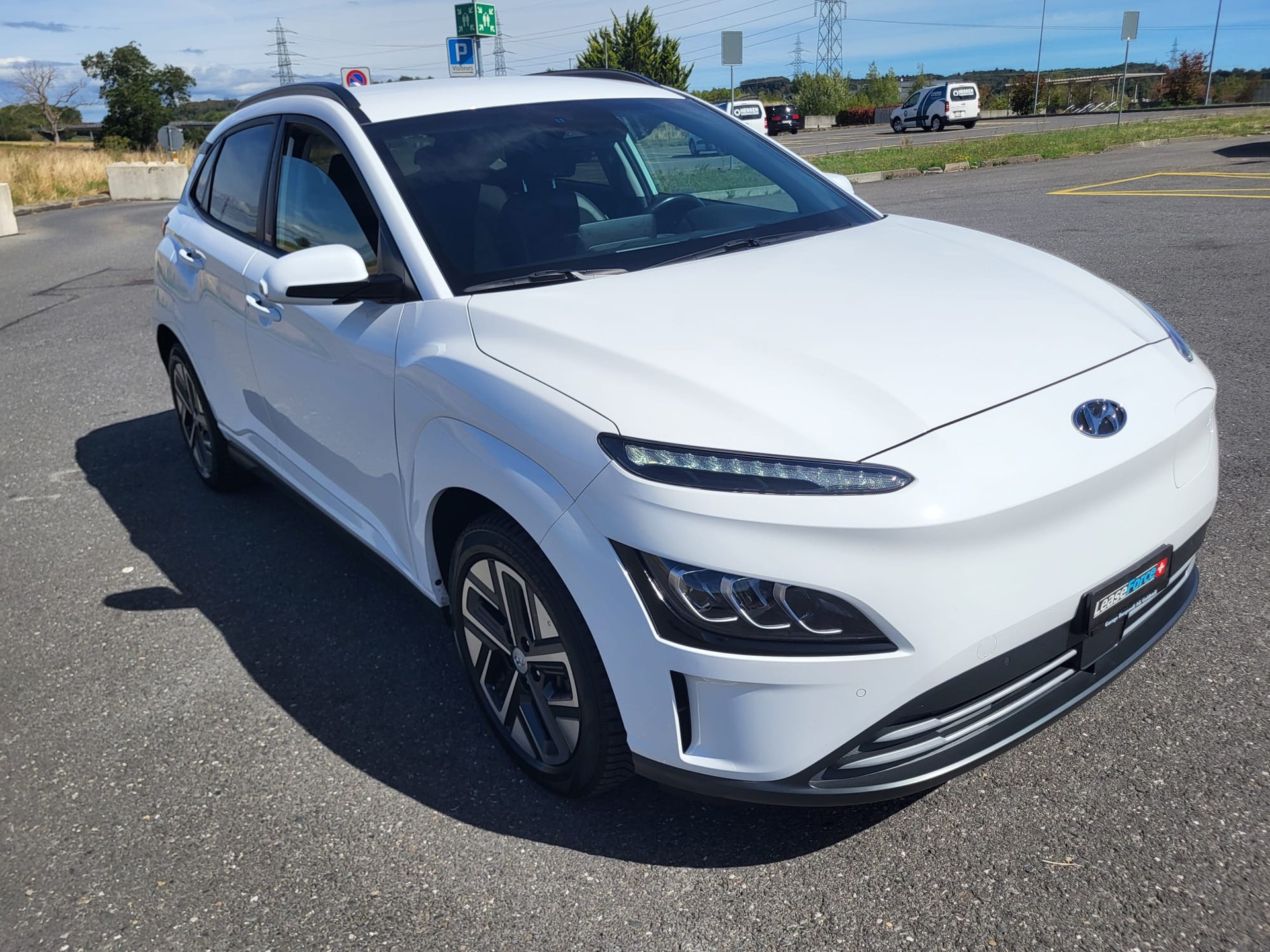 HYUNDAI Kona EV Amplia-image-7