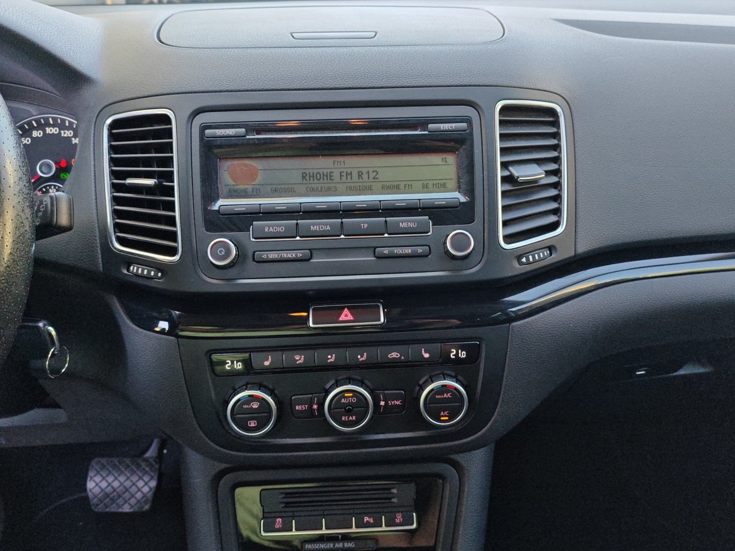SEAT Alhambra 2.0 TSI Style DSG – légèrement grêlé – 7 places, PDC av/ar [Expertisé + Garantie 12 mois]-image-17