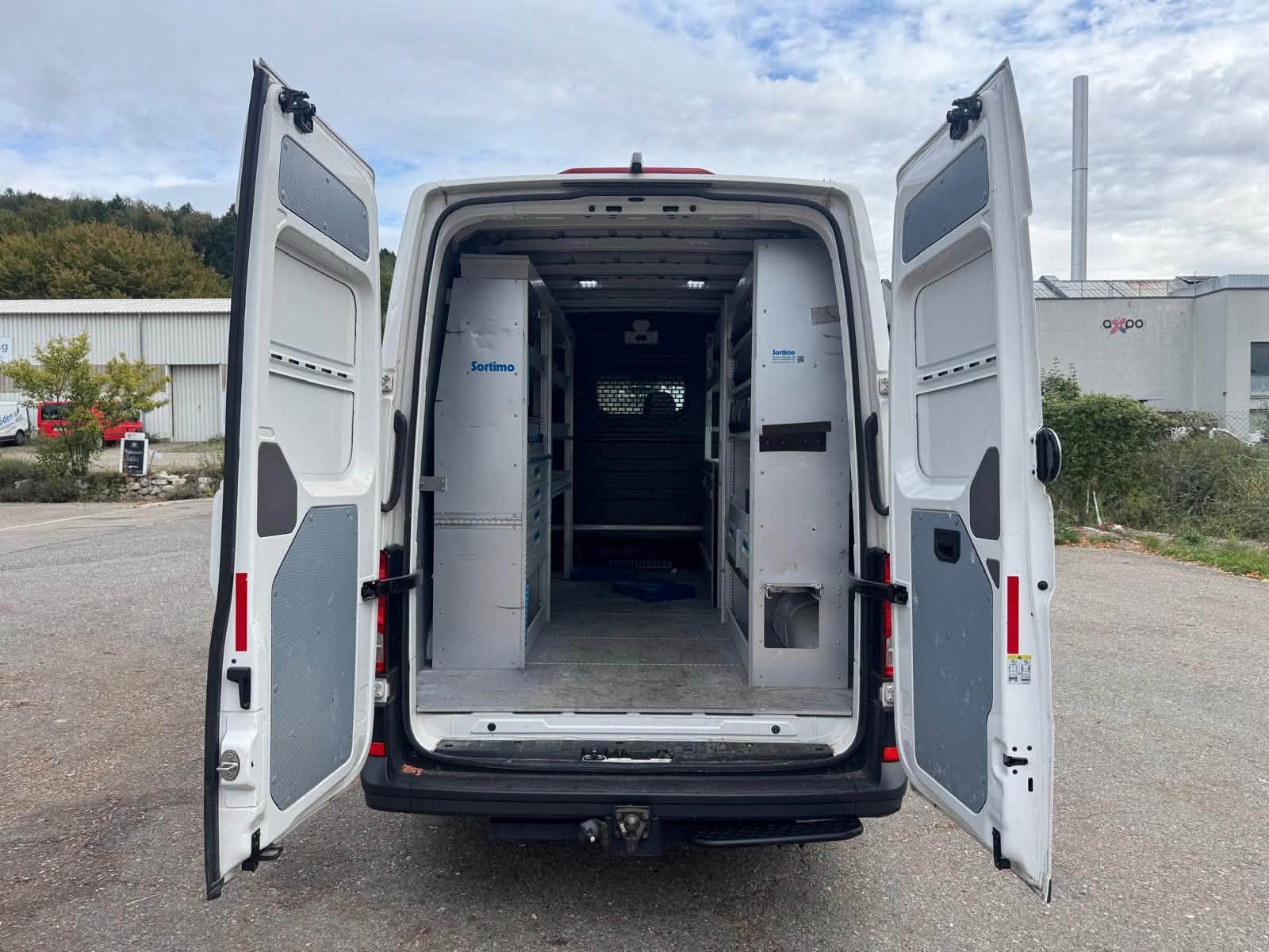 VW Crafter 35 2.0 TDI Mit Werkstatt Einrichtung-image-8