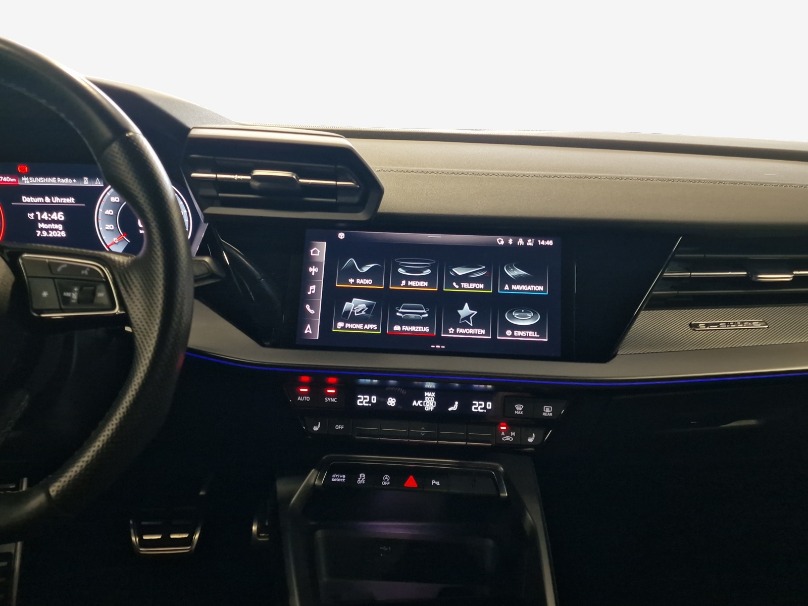 AUDI A3 Limousine 40 TFSI S-Line quattro S-tronic-image-10
