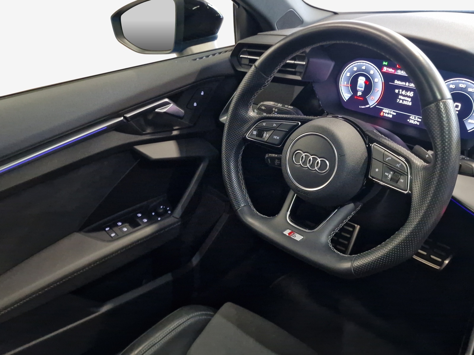 AUDI A3 Limousine 40 TFSI S-Line quattro S-tronic-image-14