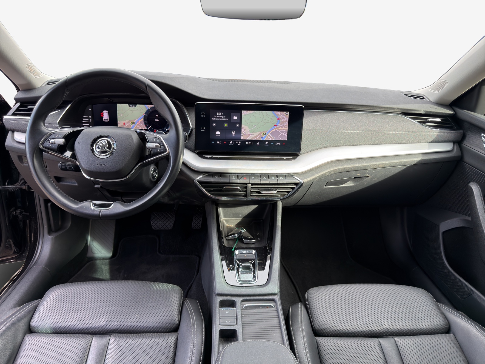 SKODA Octavia Combi 2.0 TSI Style DSG 4x4-image-8