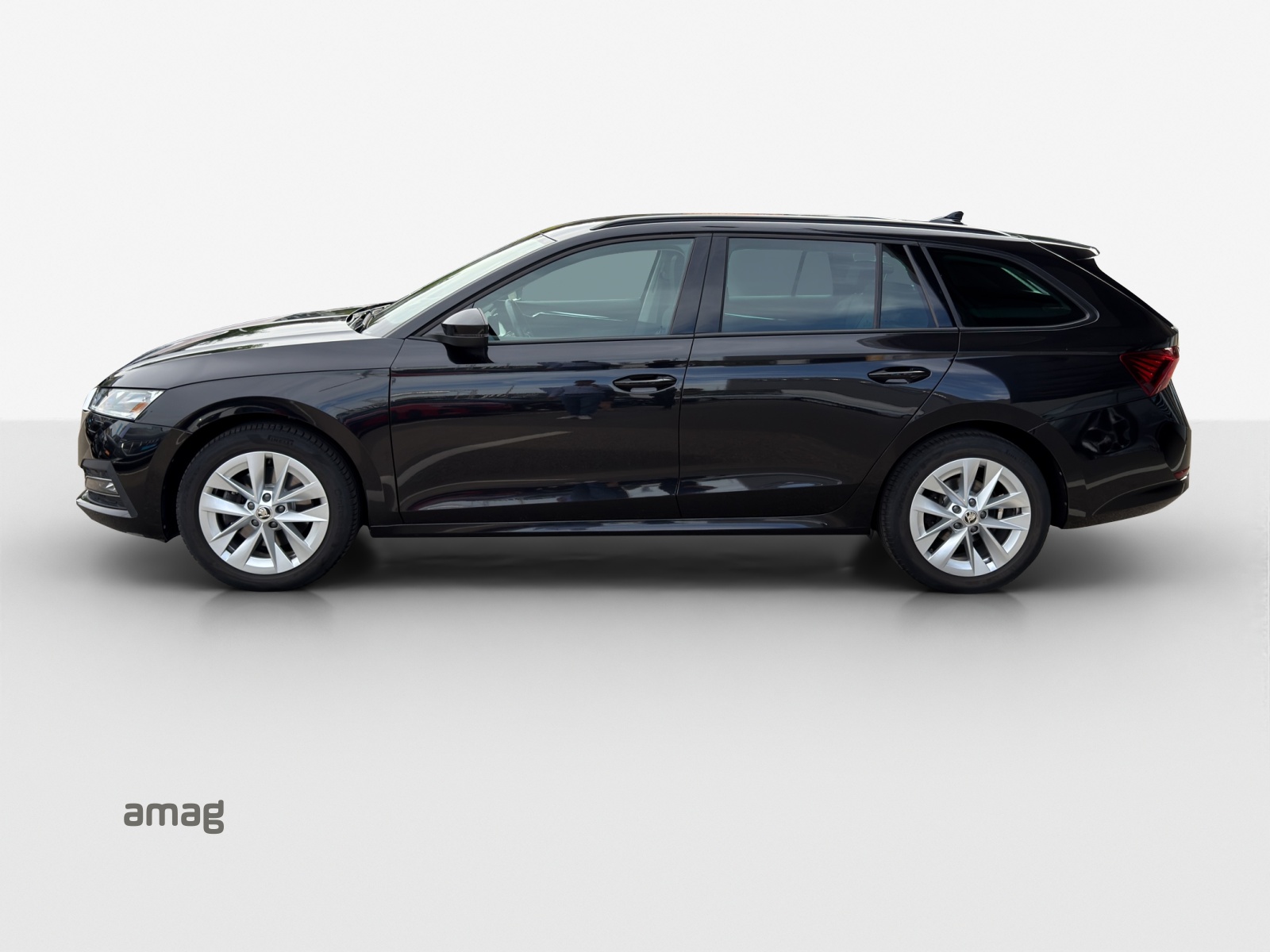 SKODA Octavia Combi 2.0 TSI Style DSG 4x4-image-1