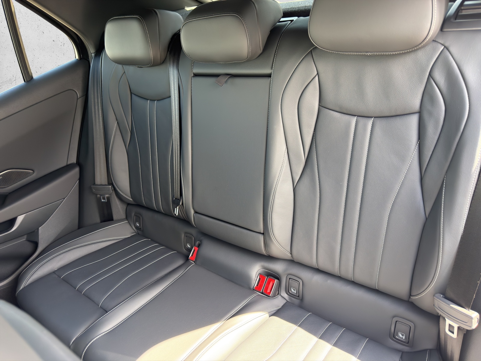 VW T-Roc 1.5 eTSI mHEV R-Line DSG-image-12