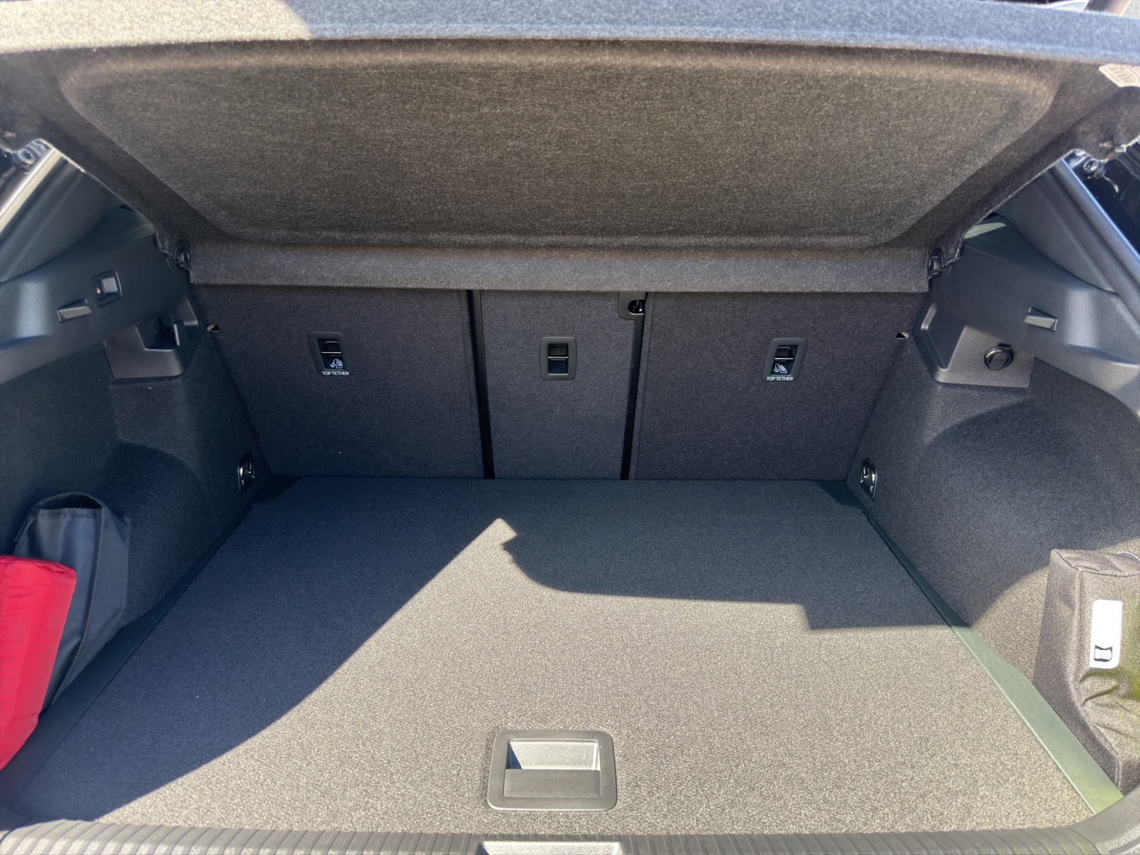 VW T-Roc 1.5 eTSI mHEV R-Line DSG-image-14
