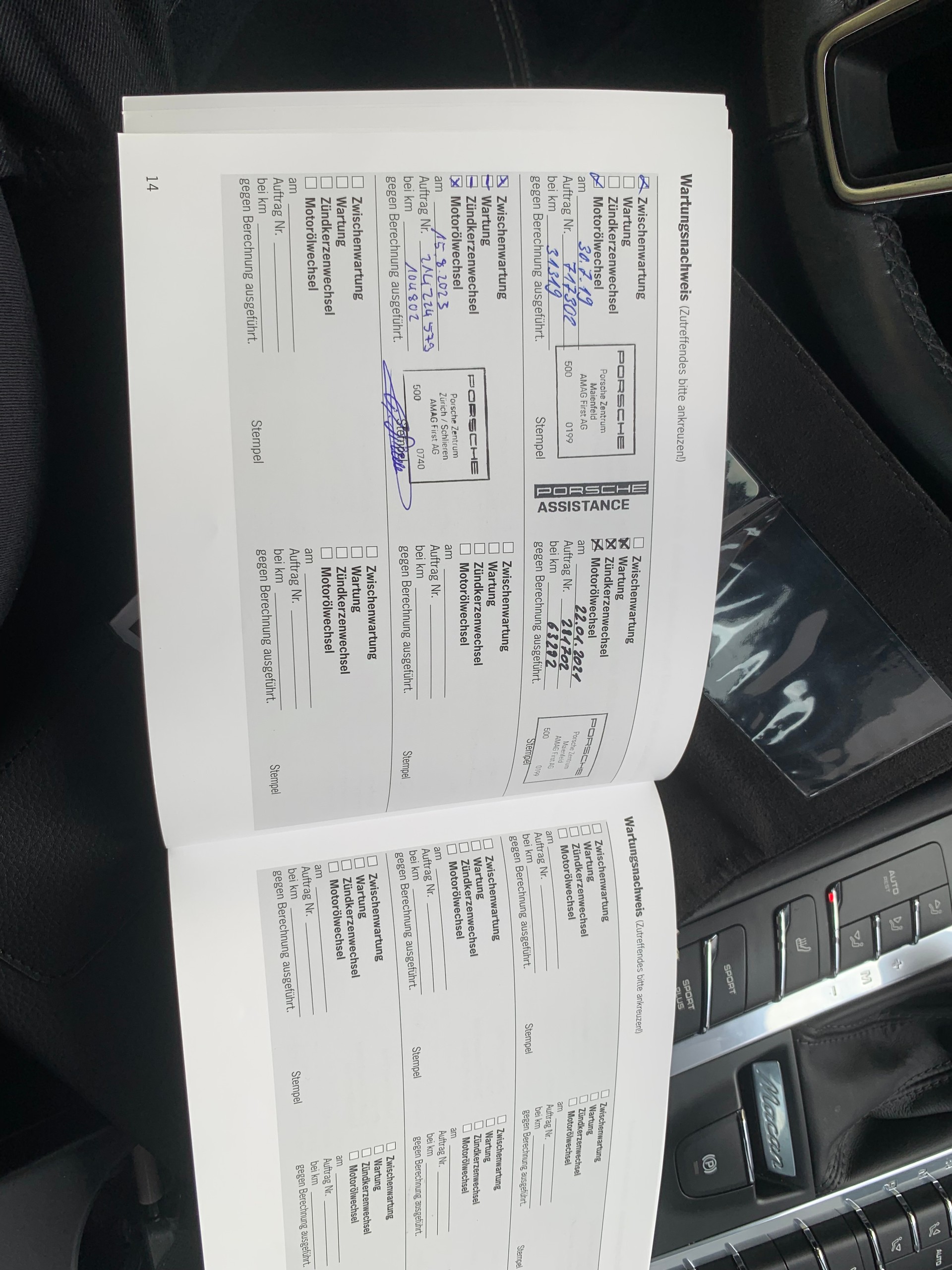 PORSCHE Macan GTS PDK-image-12