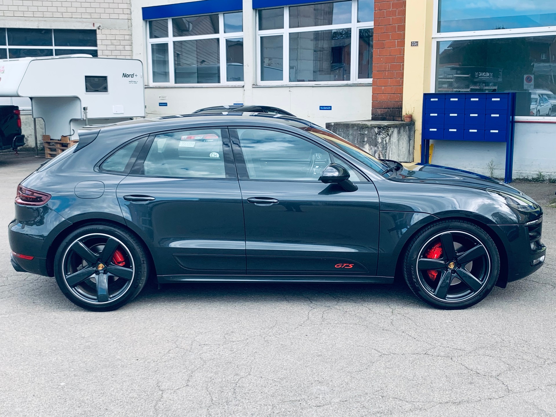 PORSCHE Macan GTS PDK-image-5