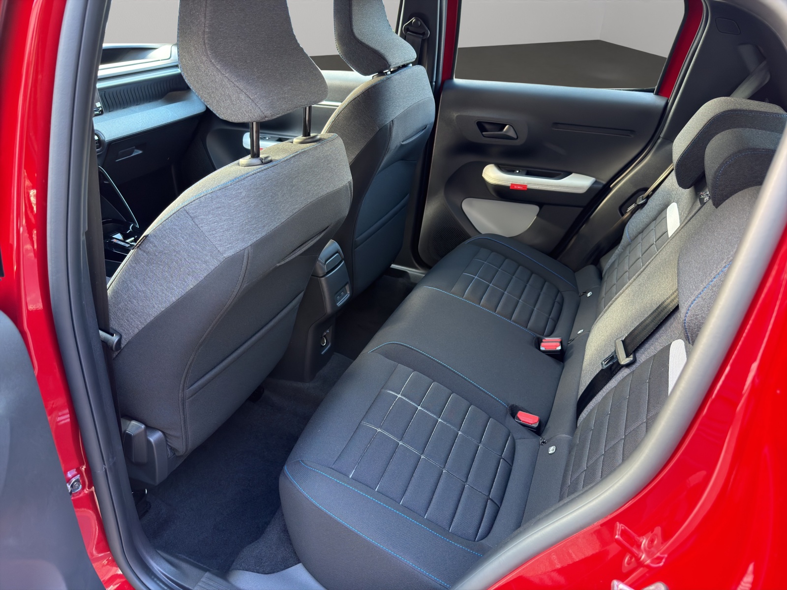 CITROEN C3 1.2 Hybrid Tonic+-image-4