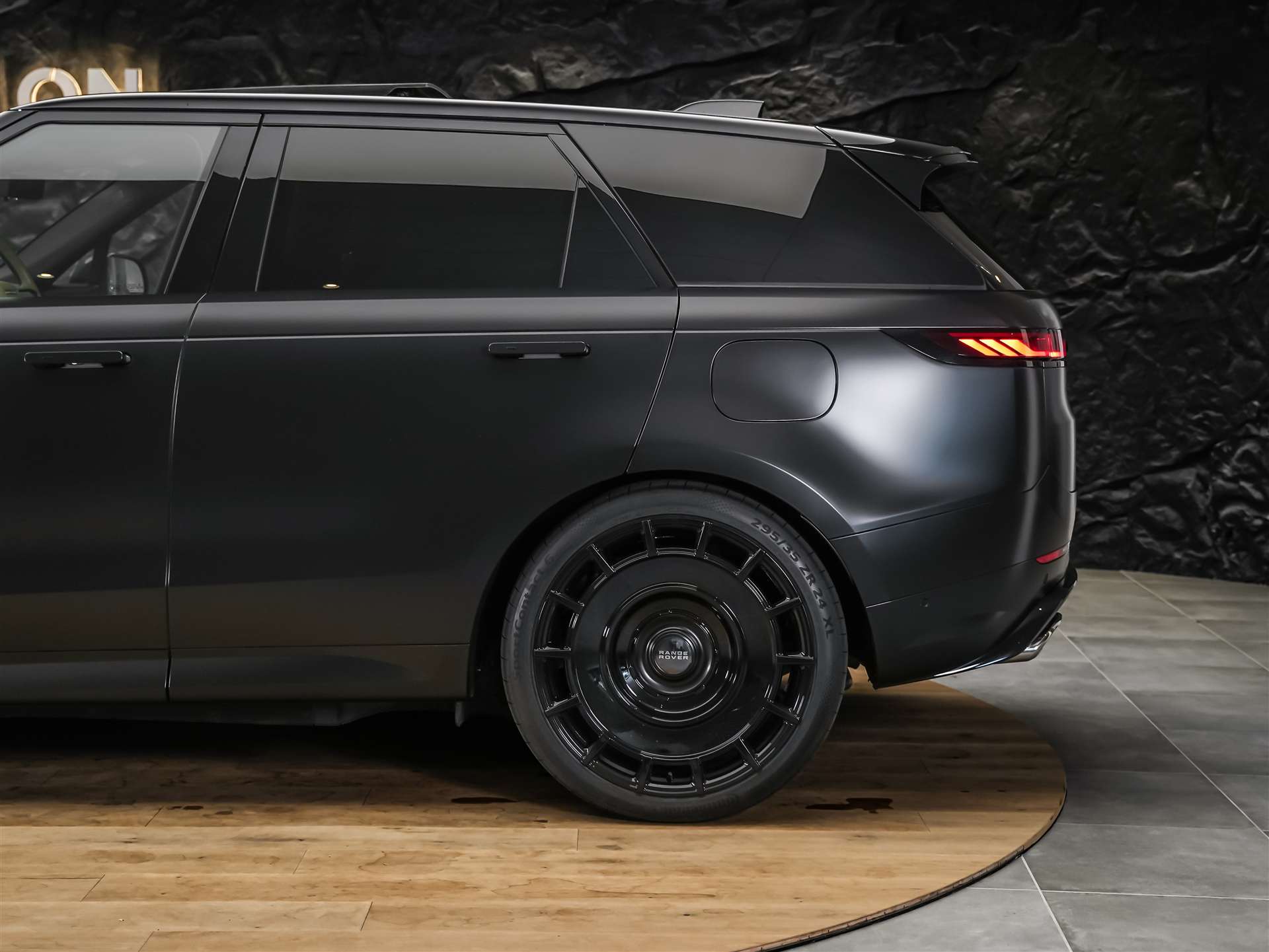 LAND ROVER Range Rover Sport P510e 3.0 Si6 PHEV Autobiography Automatic *24" Felgen*Massage*Panorama*Sitzbelüftung*Head-Up*Luftfederung*-image-19