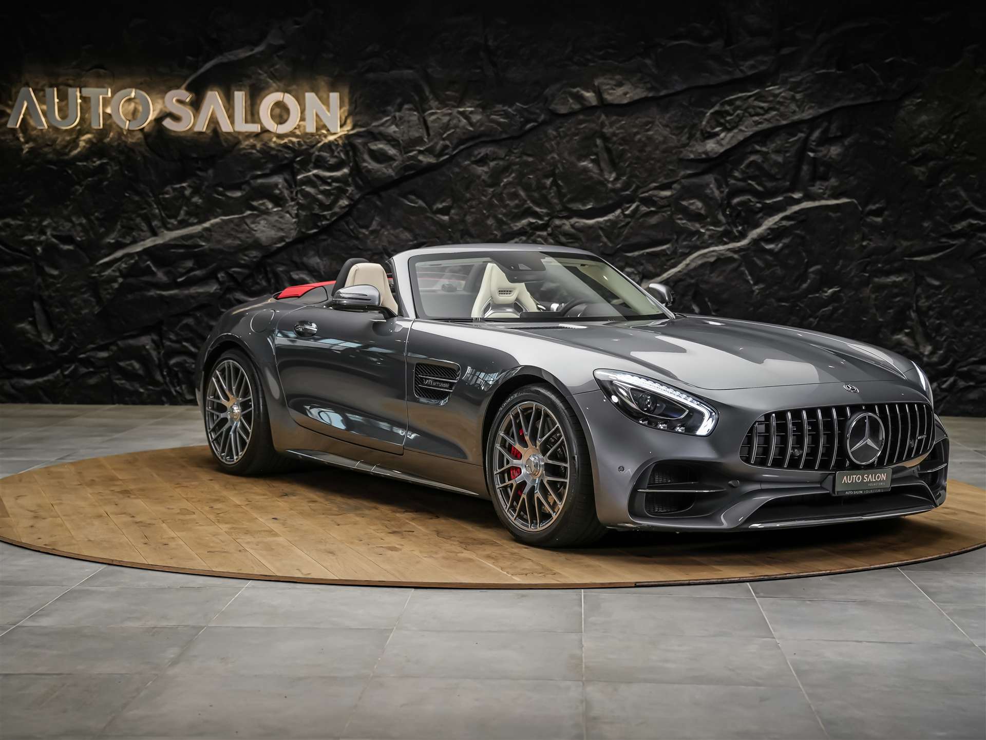 MERCEDES-BENZ AMG GT C Roadster Speedshift DCT-image-10