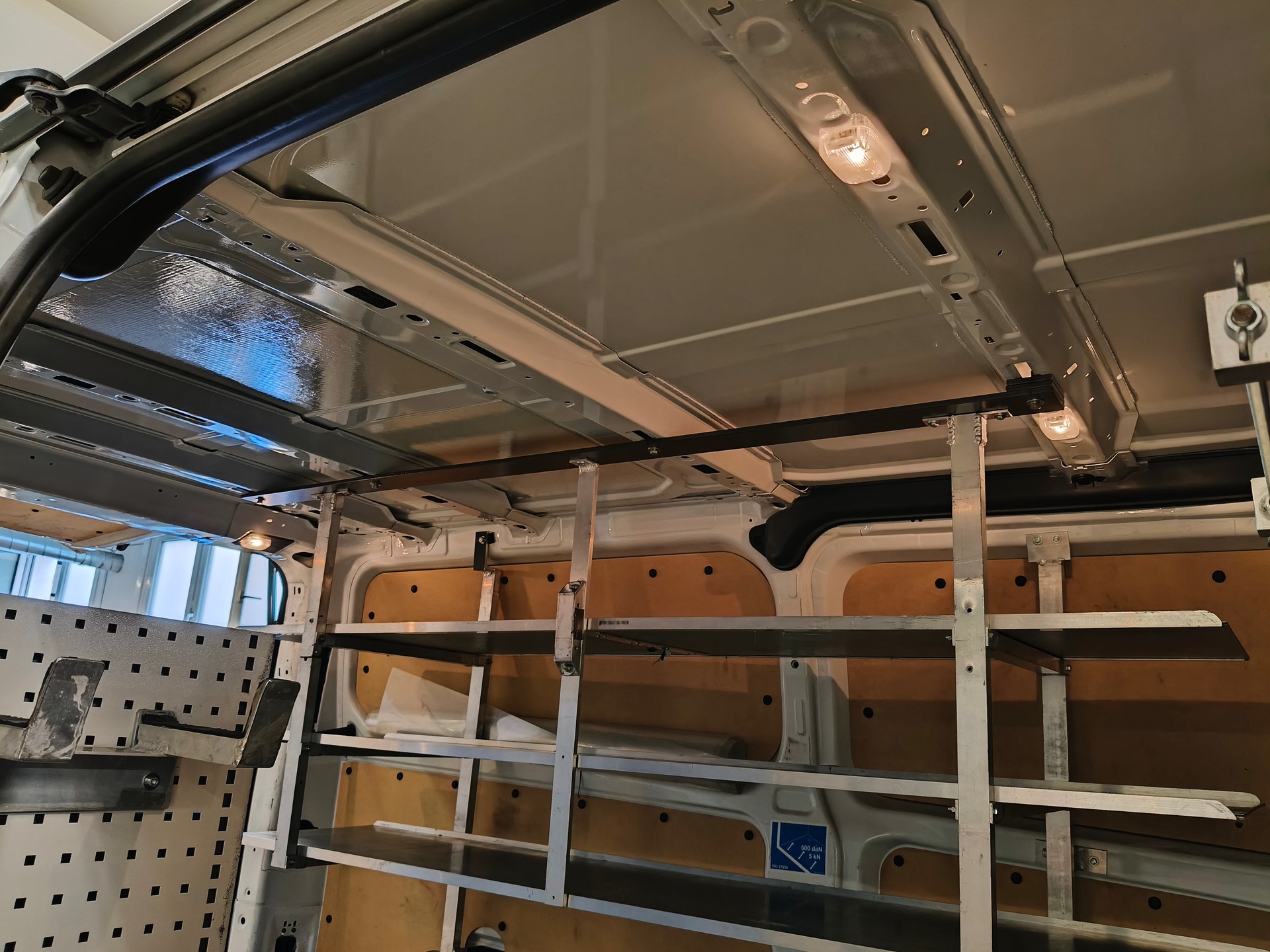 FORD Transit Custom Van 290 L2H1 Ambiente-image-18