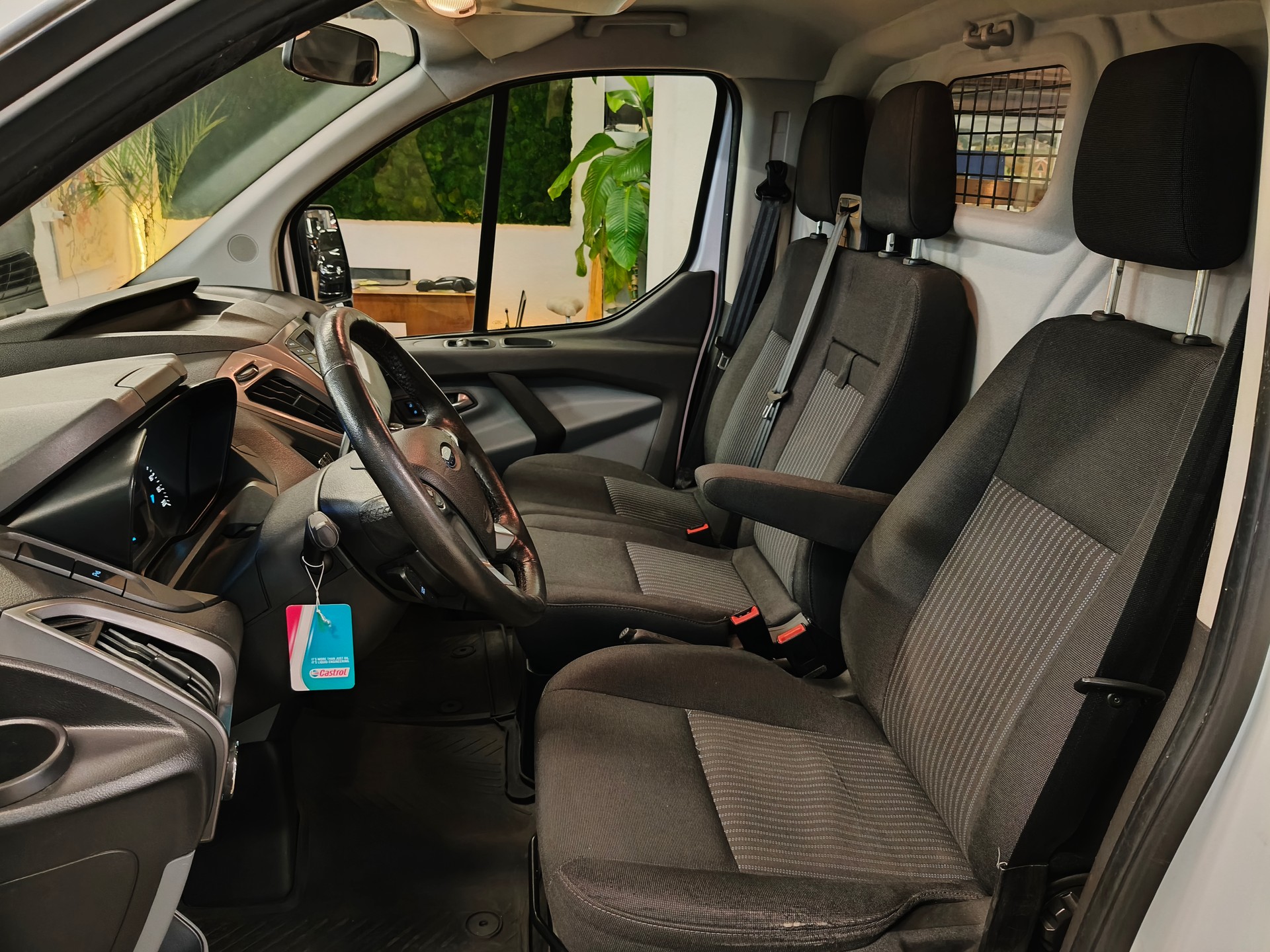 FORD Transit Custom Van 290 L2H1 Ambiente-image-21