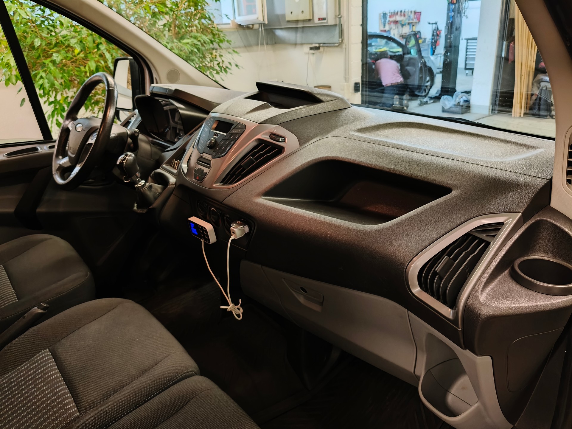 FORD Transit Custom Van 290 L2H1 Ambiente-image-27