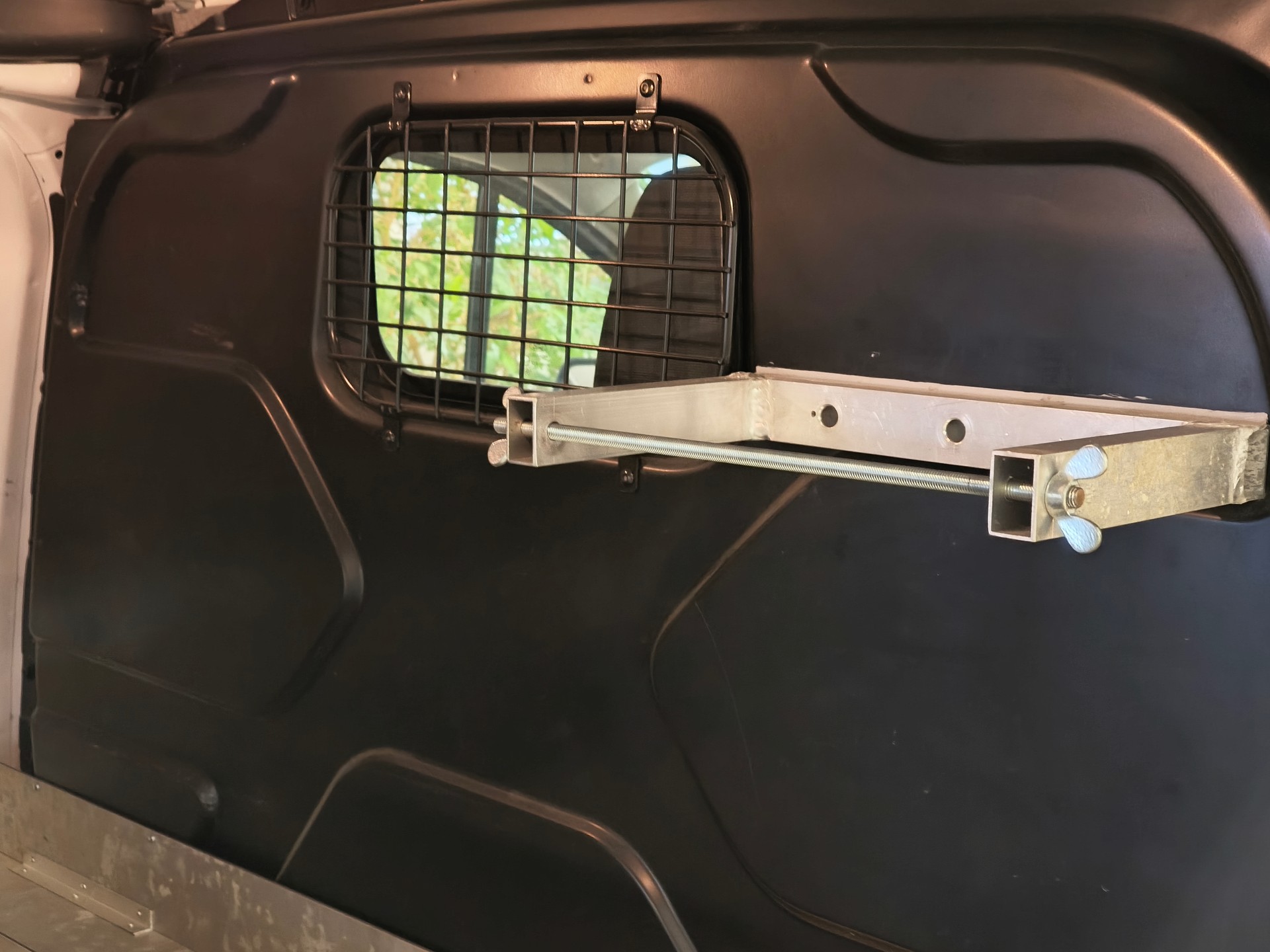 FORD Transit Custom Van 290 L2H1 Ambiente-image-16
