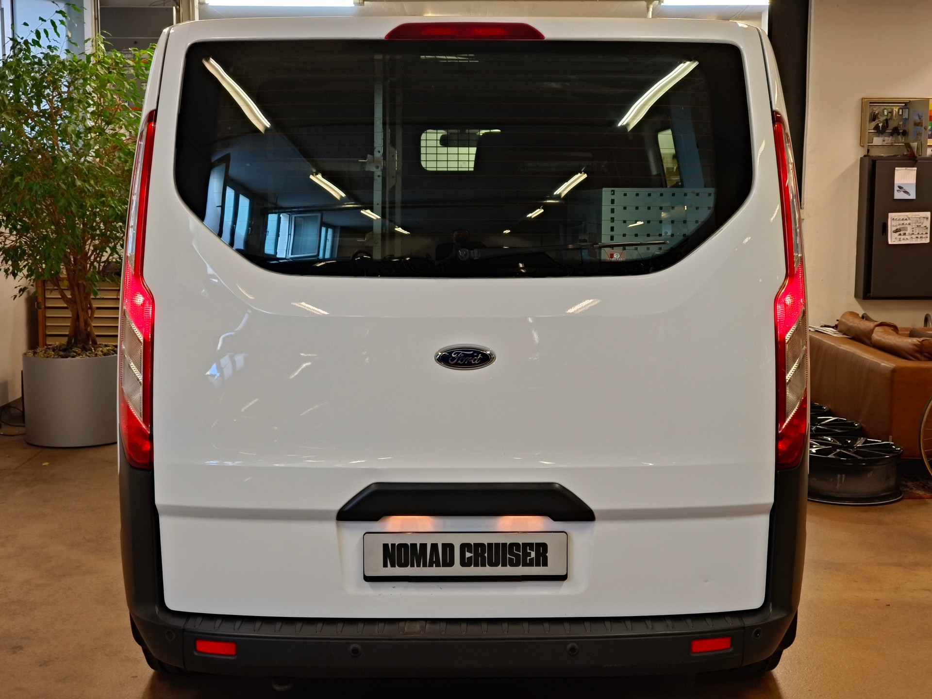 FORD Transit Custom Van 290 L2H1 Ambiente-image-7