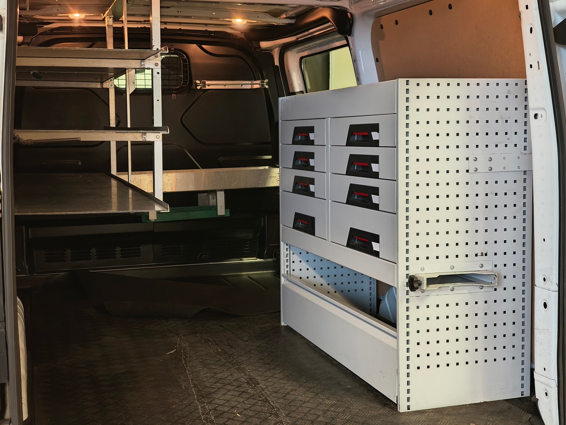 FORD Transit Custom Van 290 L2H1 Ambiente-image-12